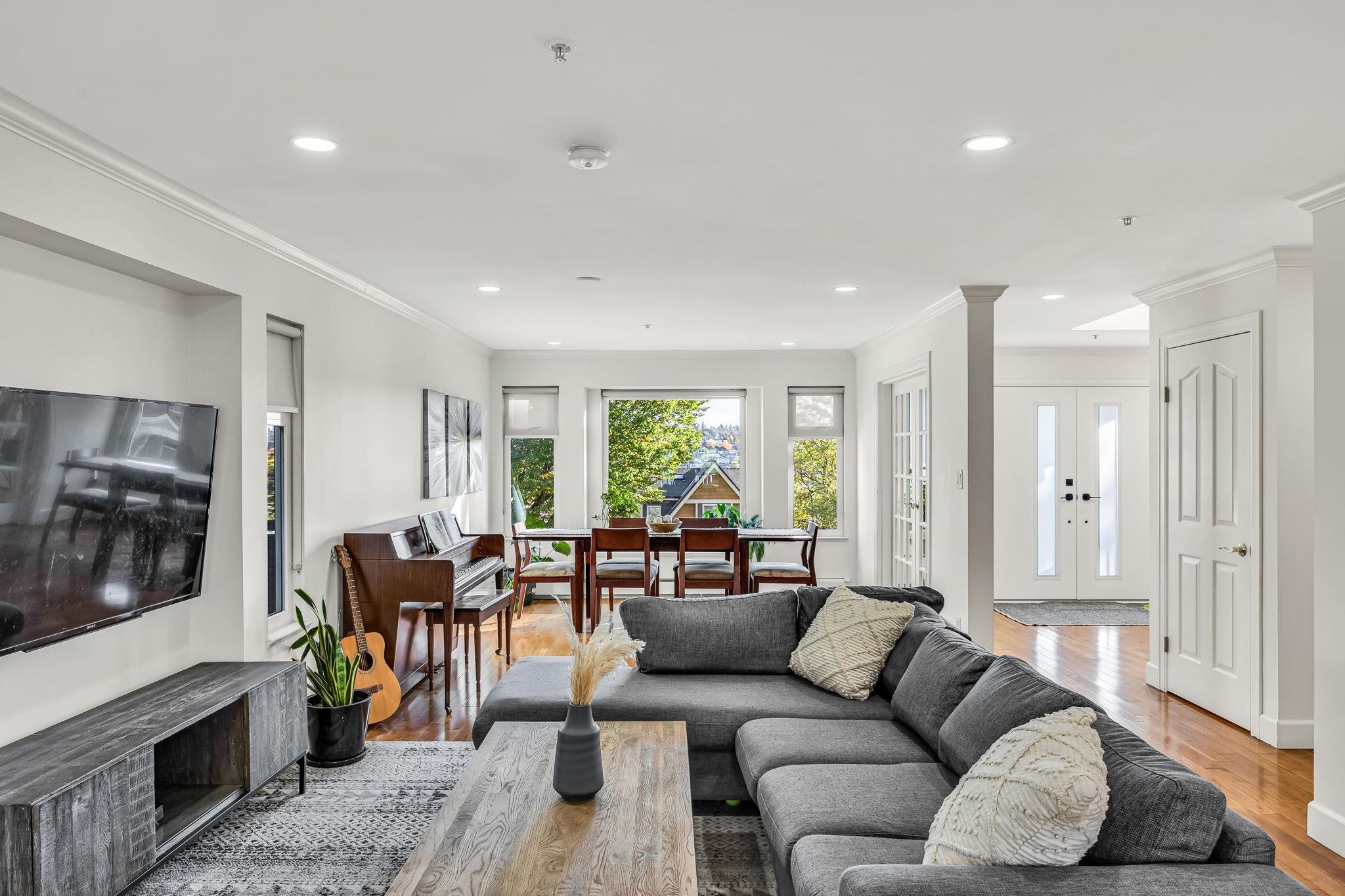 3191 E EIGHT AVENUE, Vancouver