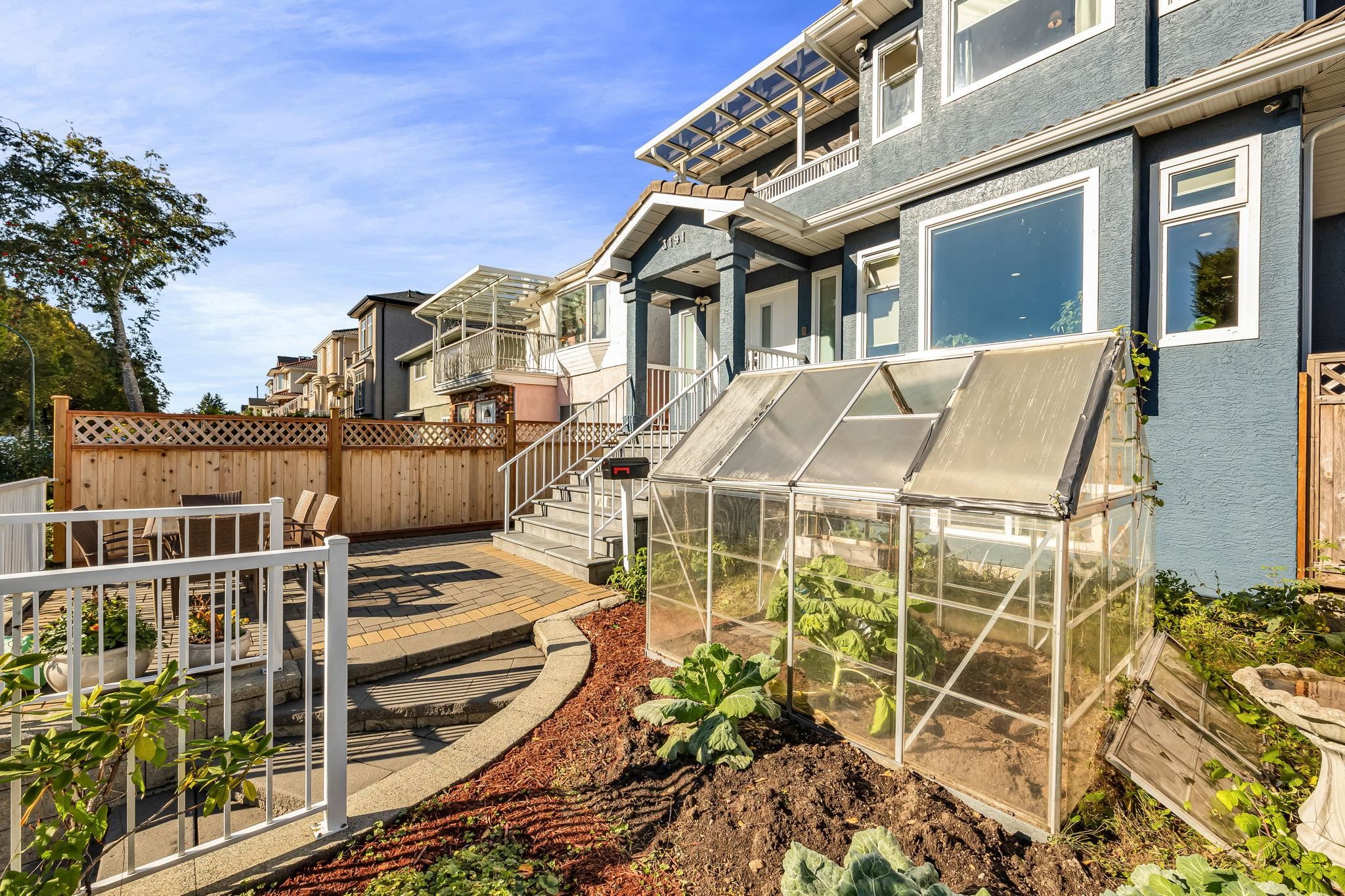 3191 E EIGHT AVENUE, Vancouver