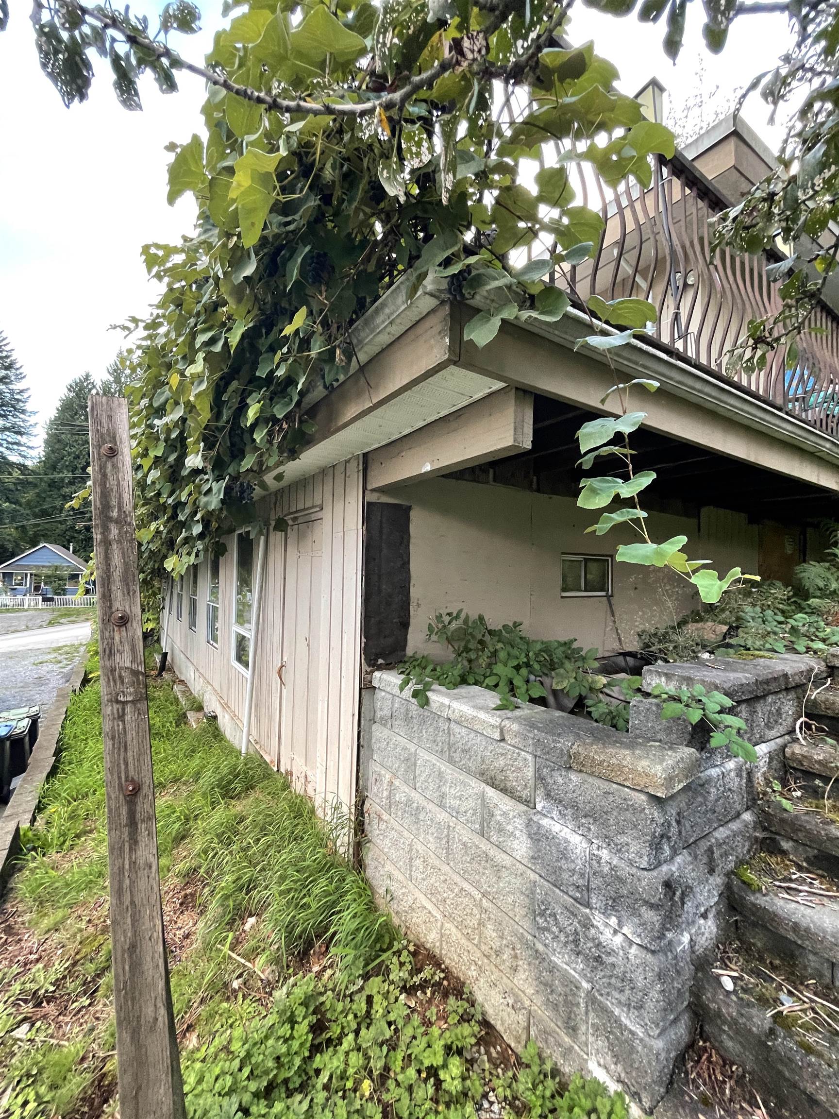 1940 ST JOHNS STREET, Port Moody