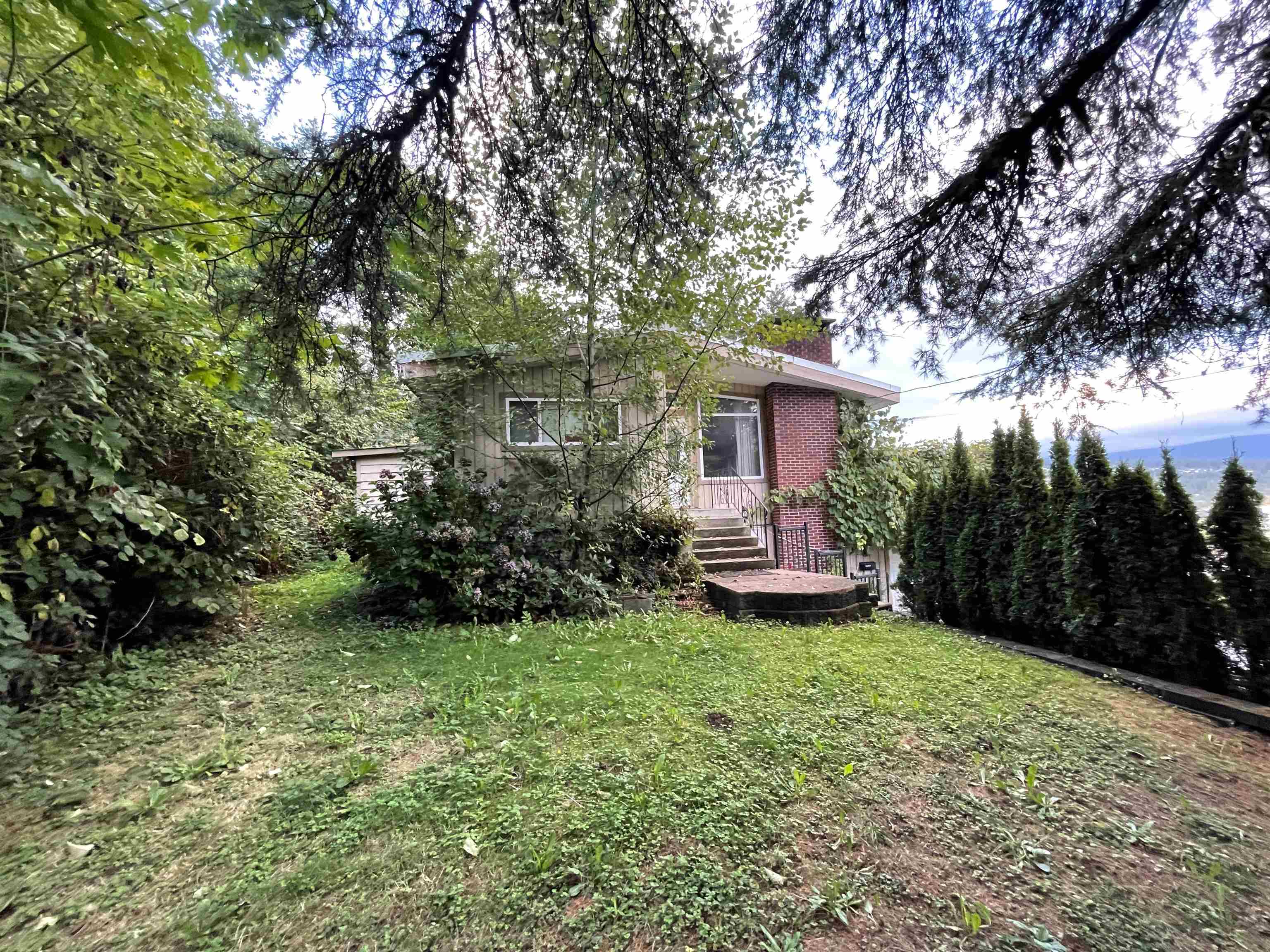 1940 ST JOHNS STREET, Port Moody