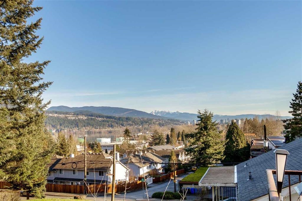 1940 ST JOHNS STREET, Port Moody