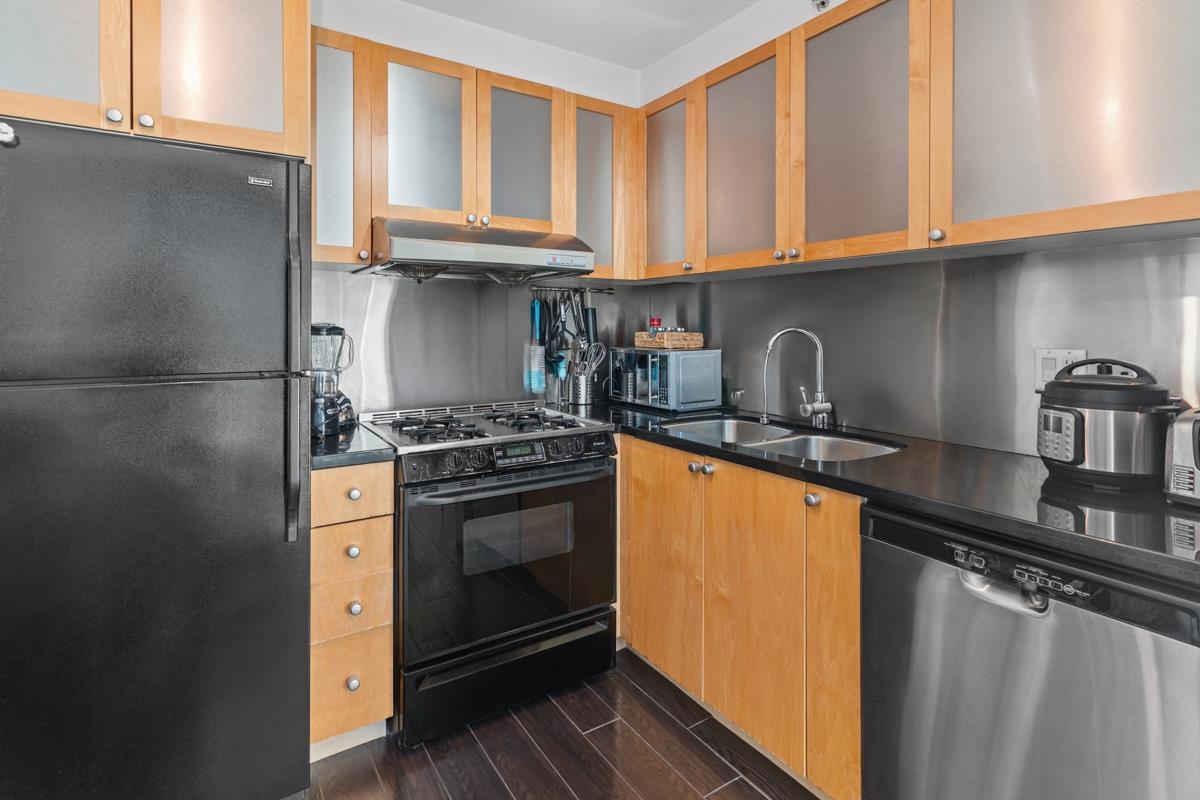 403 1003 BURNABY STREET, Vancouver Unit: 403