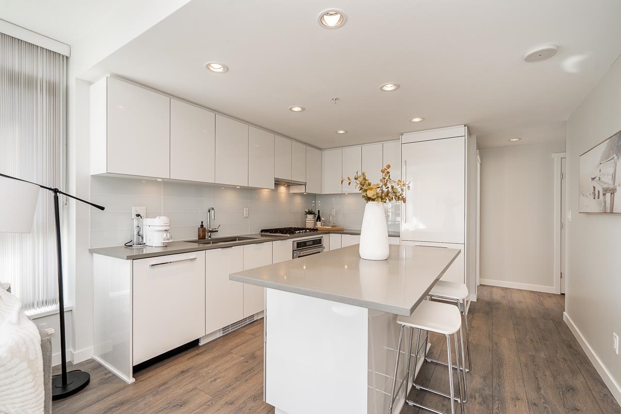 2808 2388 MADISON AVENUE, Burnaby Unit: 2808
