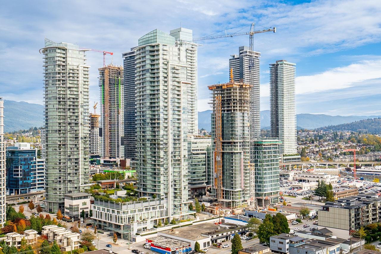 2808 2388 MADISON AVENUE, Burnaby Unit: 2808