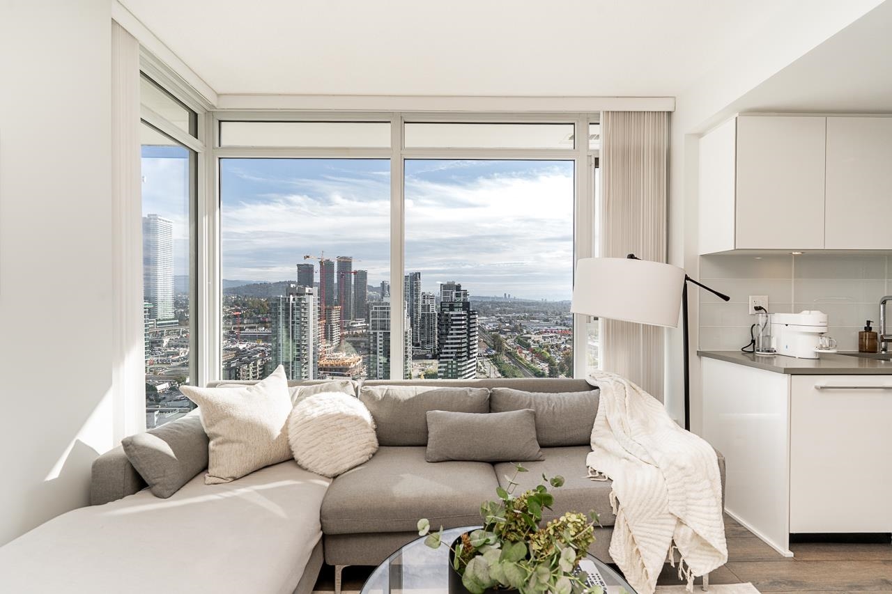 2808 2388 MADISON AVENUE, Burnaby Unit: 2808