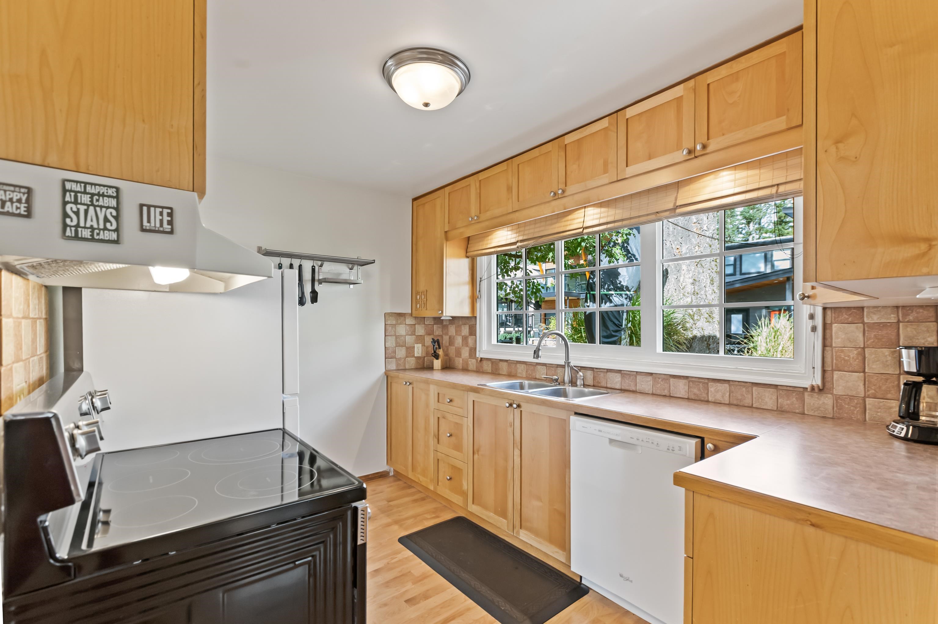 279 FIR STREET, Chilliwack