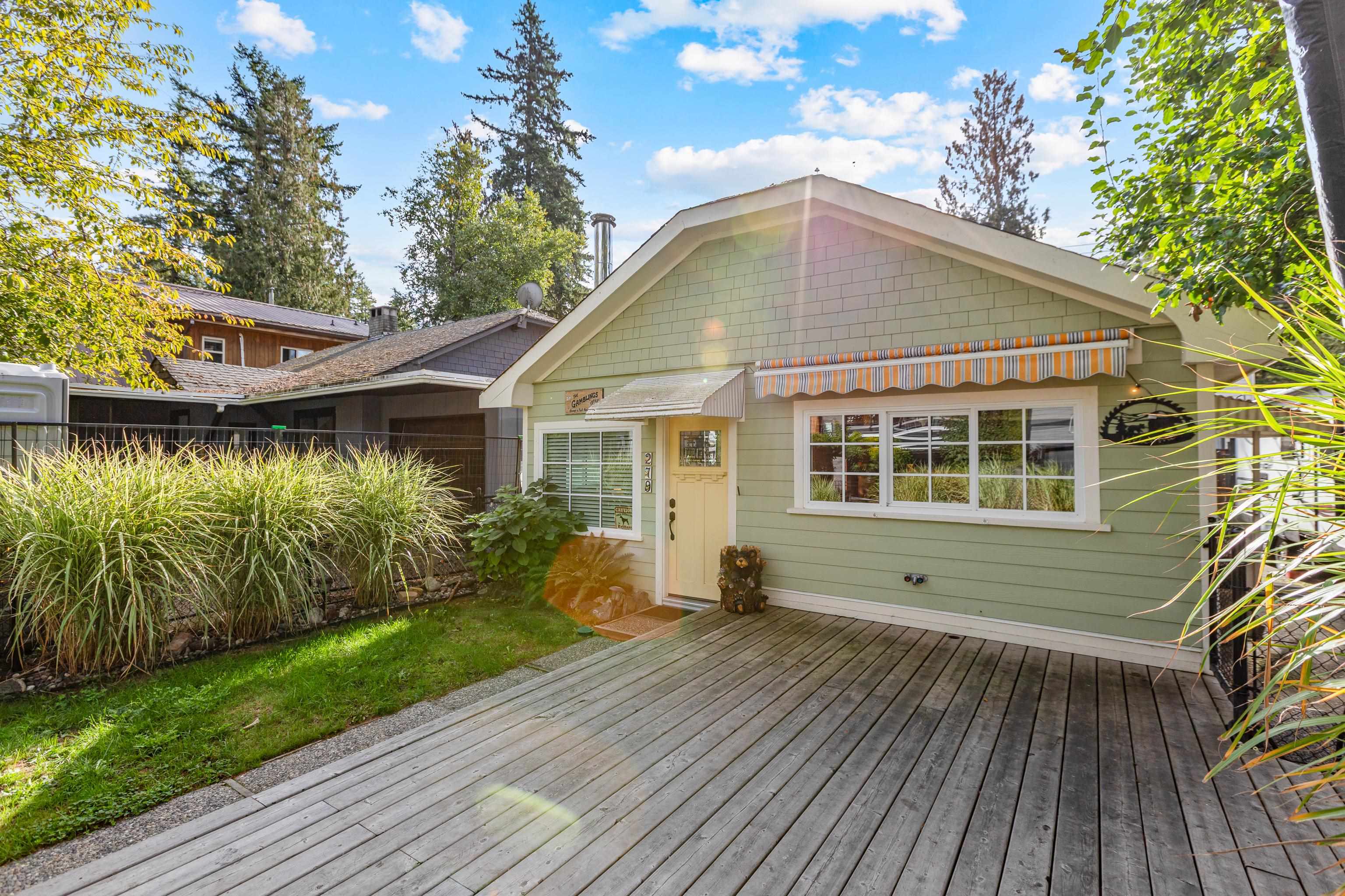 279 FIR STREET, Chilliwack