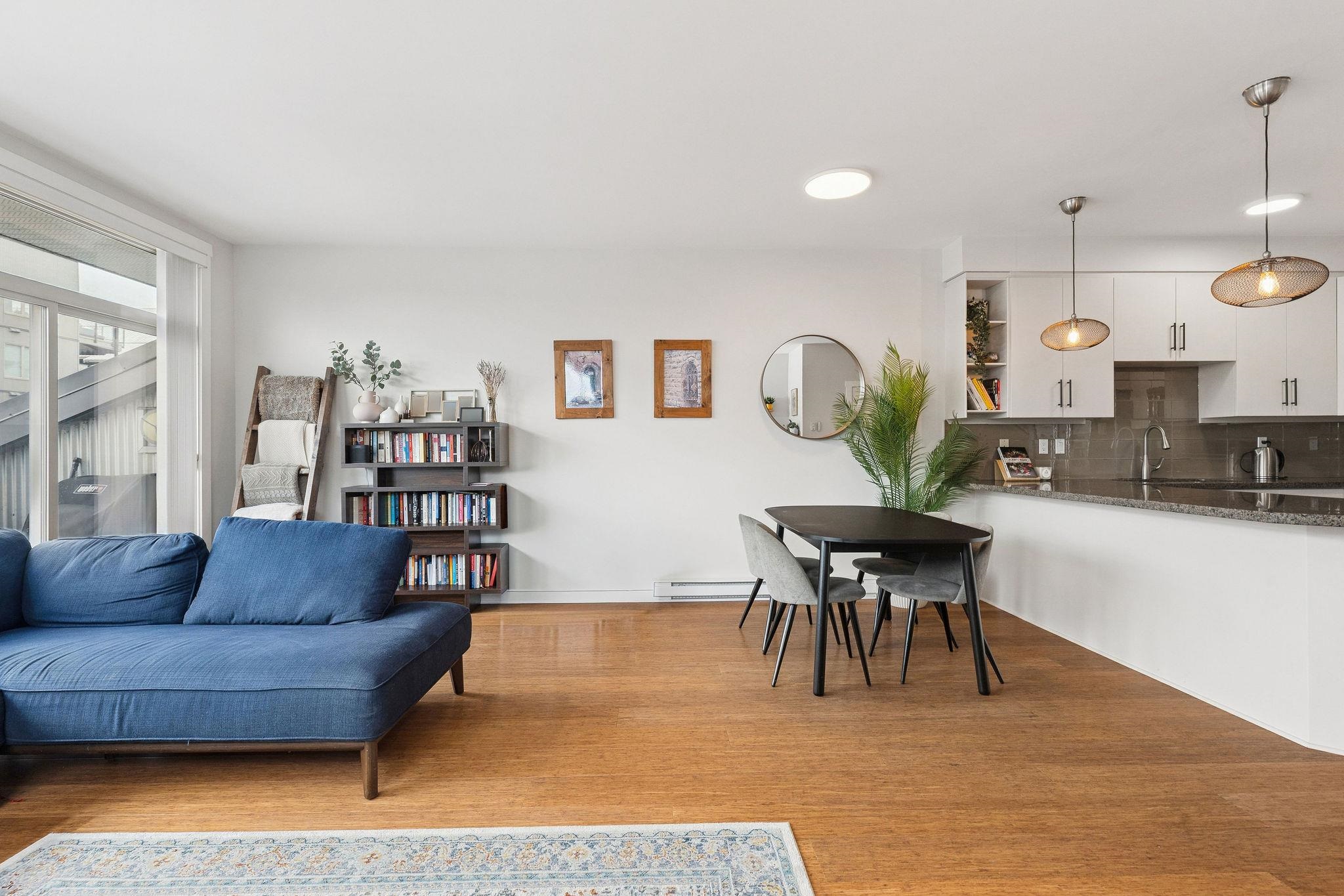 220 6111 LONDON ROAD, Richmond Unit: 220