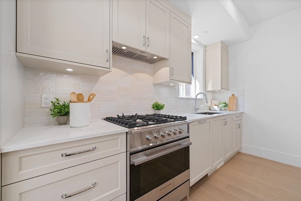 1 2447 E 41ST AVENUE, Vancouver Unit: 1