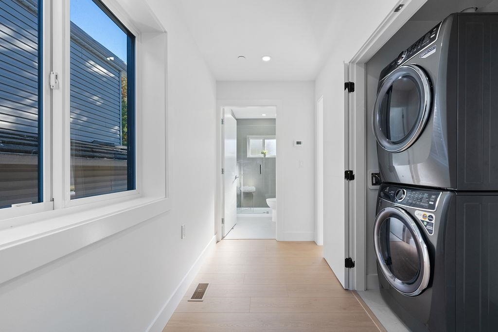 1 2447 E 41ST AVENUE, Vancouver Unit: 1