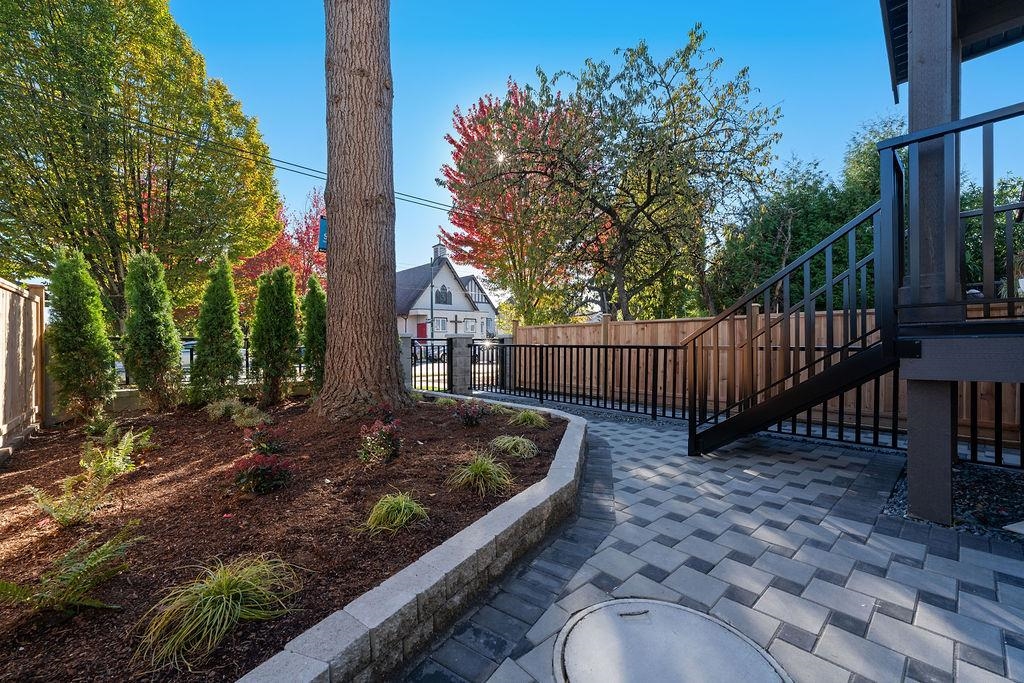 1 2447 E 41ST AVENUE, Vancouver Unit: 1