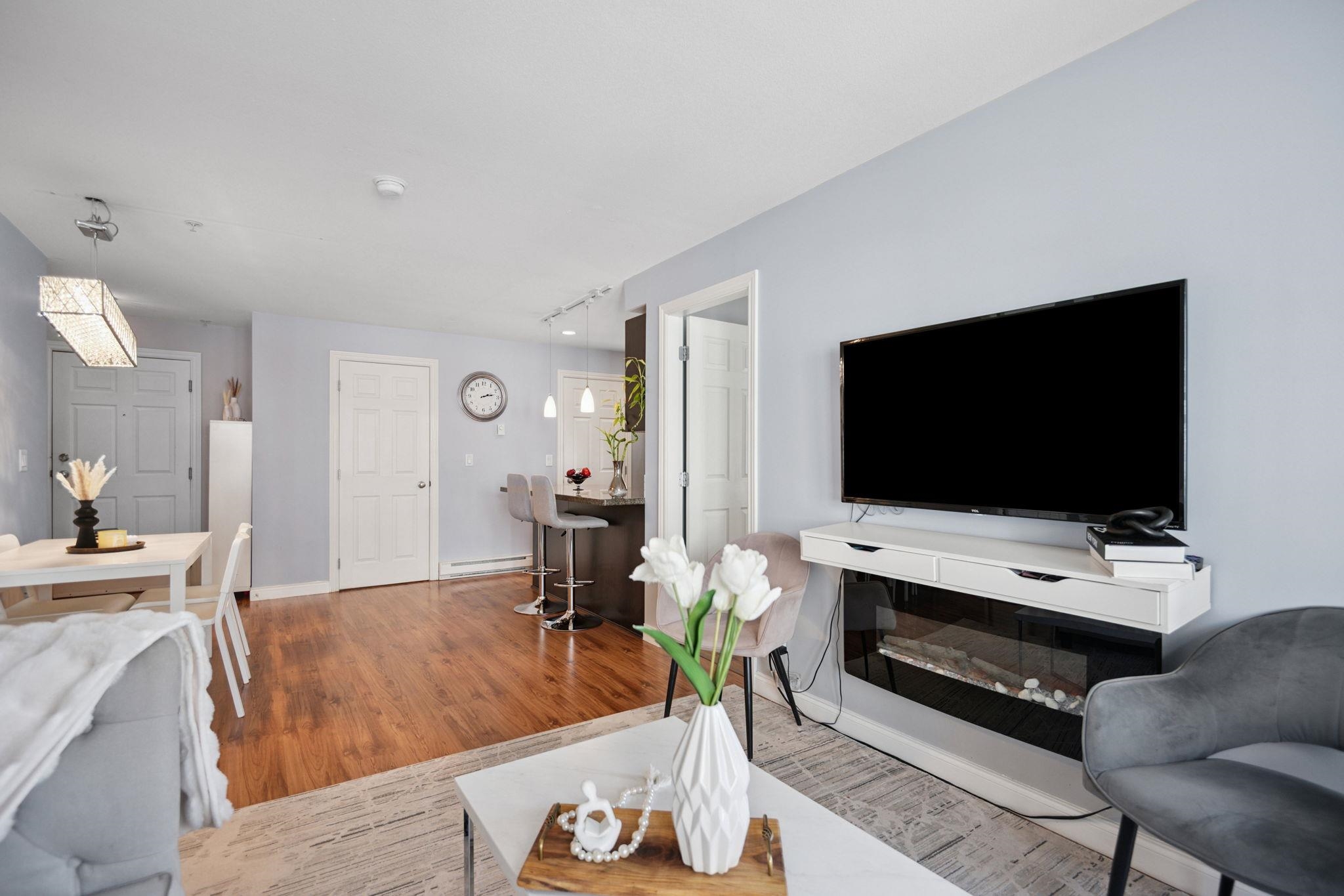 211 5454 198 STREET, Langley Unit: 211