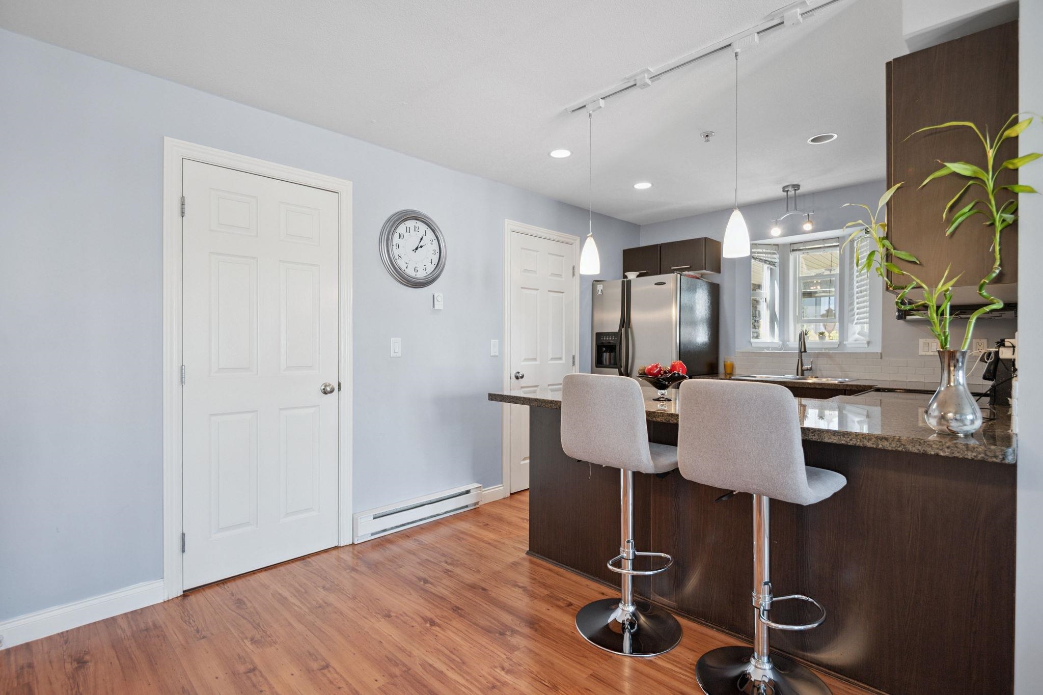 211 5454 198 STREET, Langley Unit: 211