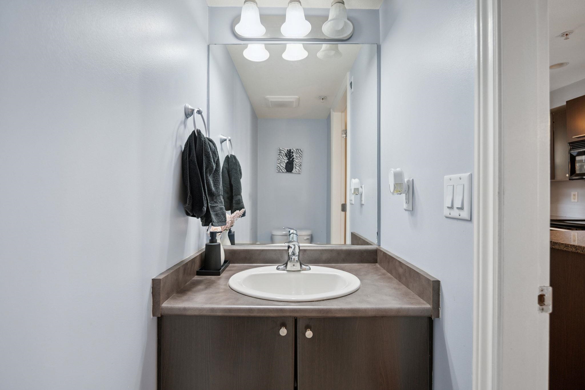 211 5454 198 STREET, Langley Unit: 211