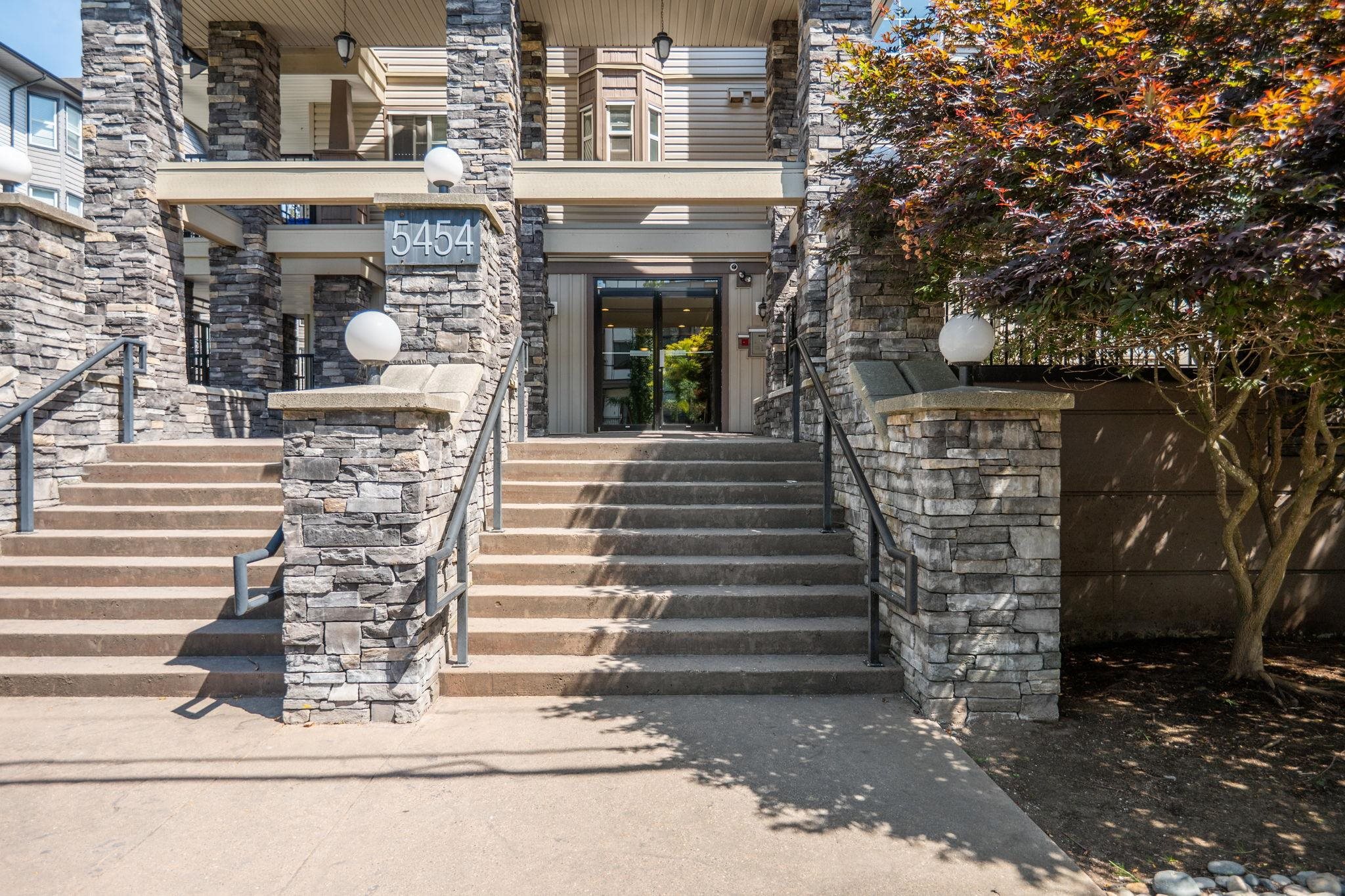 211 5454 198 STREET, Langley Unit: 211