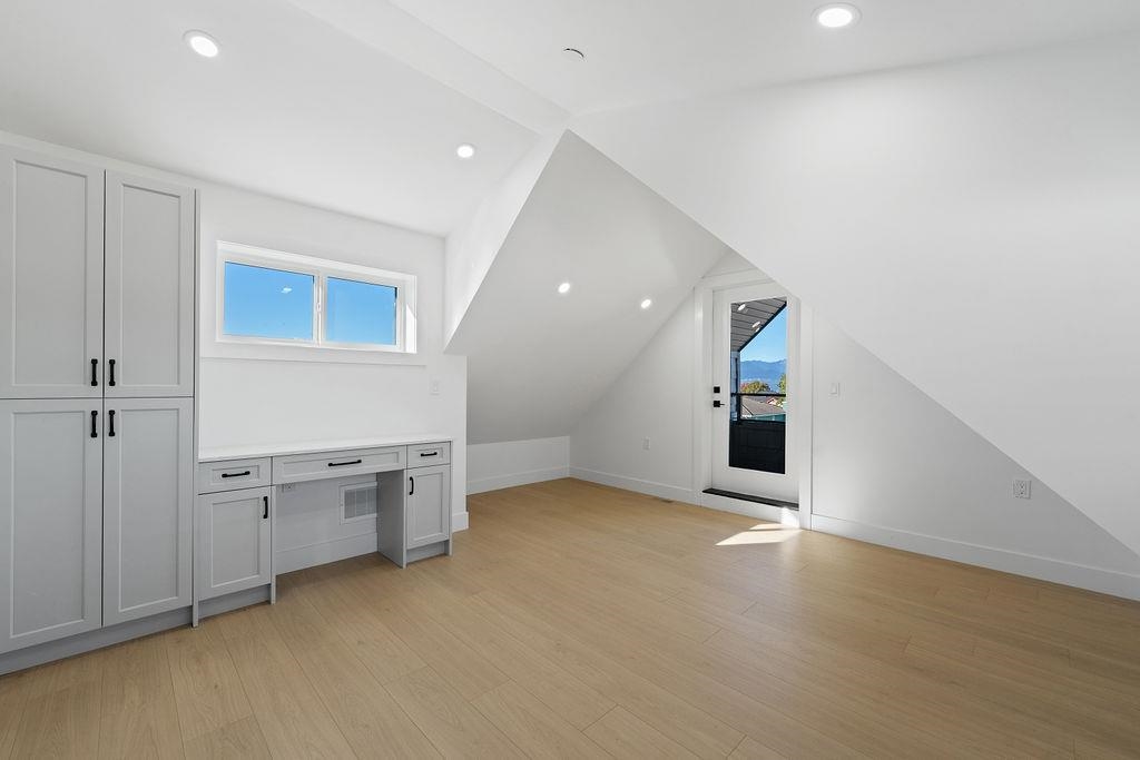 2 2447 E 41ST AVENUE, Vancouver Unit: 2