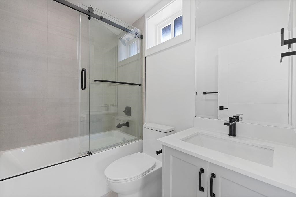 2 2447 E 41ST AVENUE, Vancouver Unit: 2