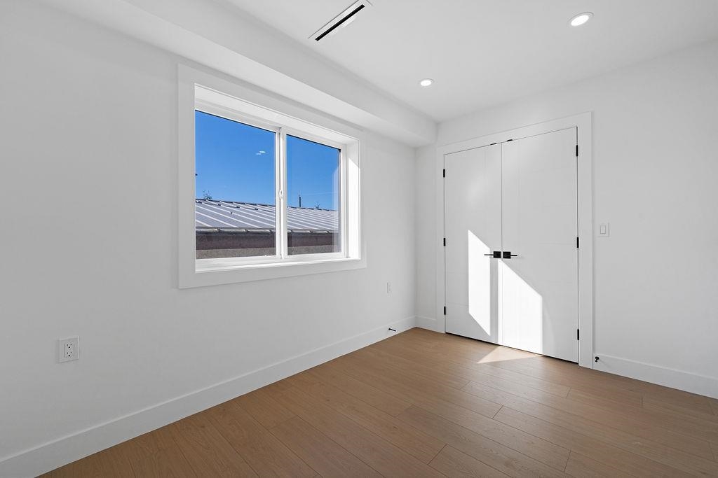 2 2447 E 41ST AVENUE, Vancouver Unit: 2