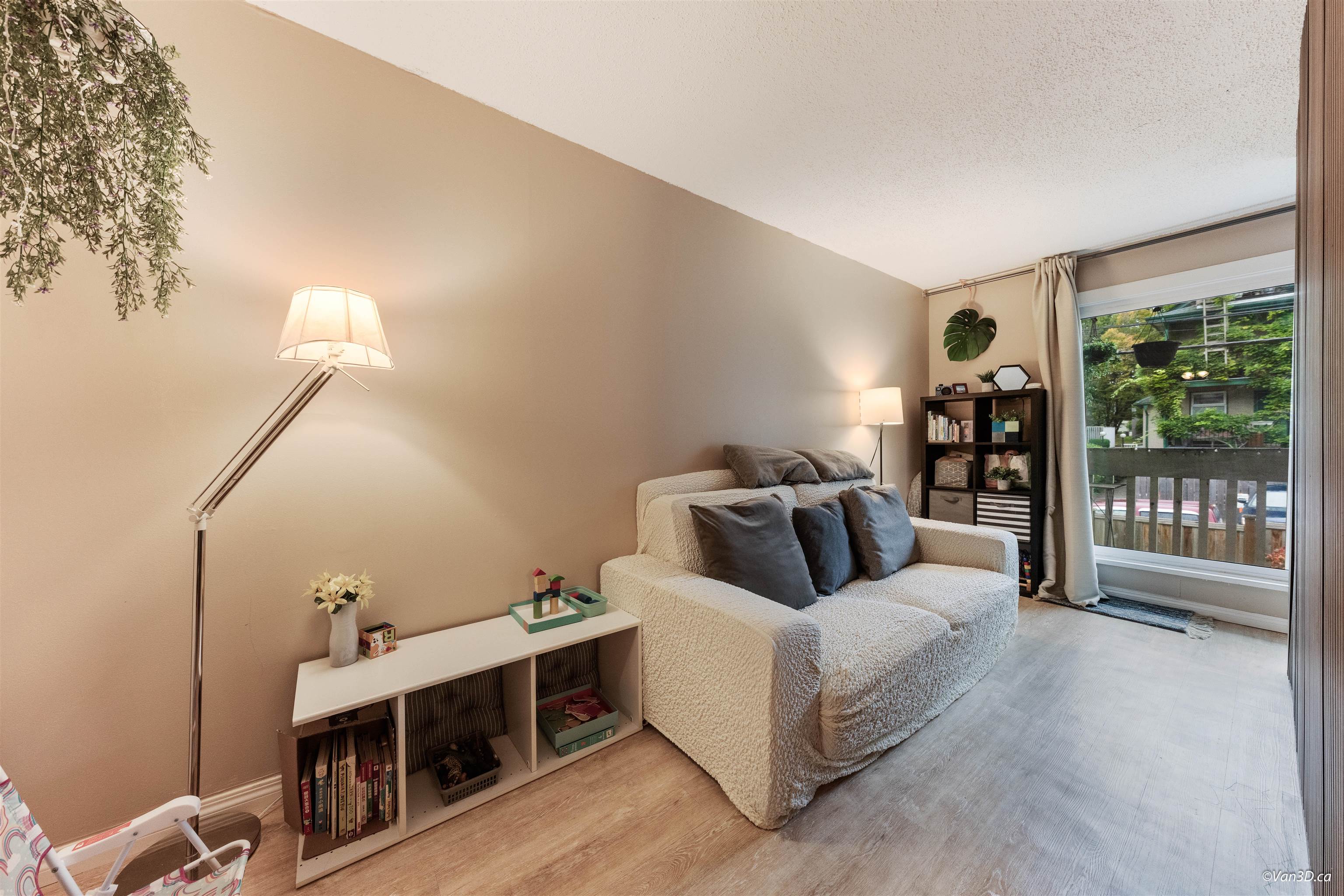 210 1545 E 2ND AVENUE, Vancouver Unit: 210
