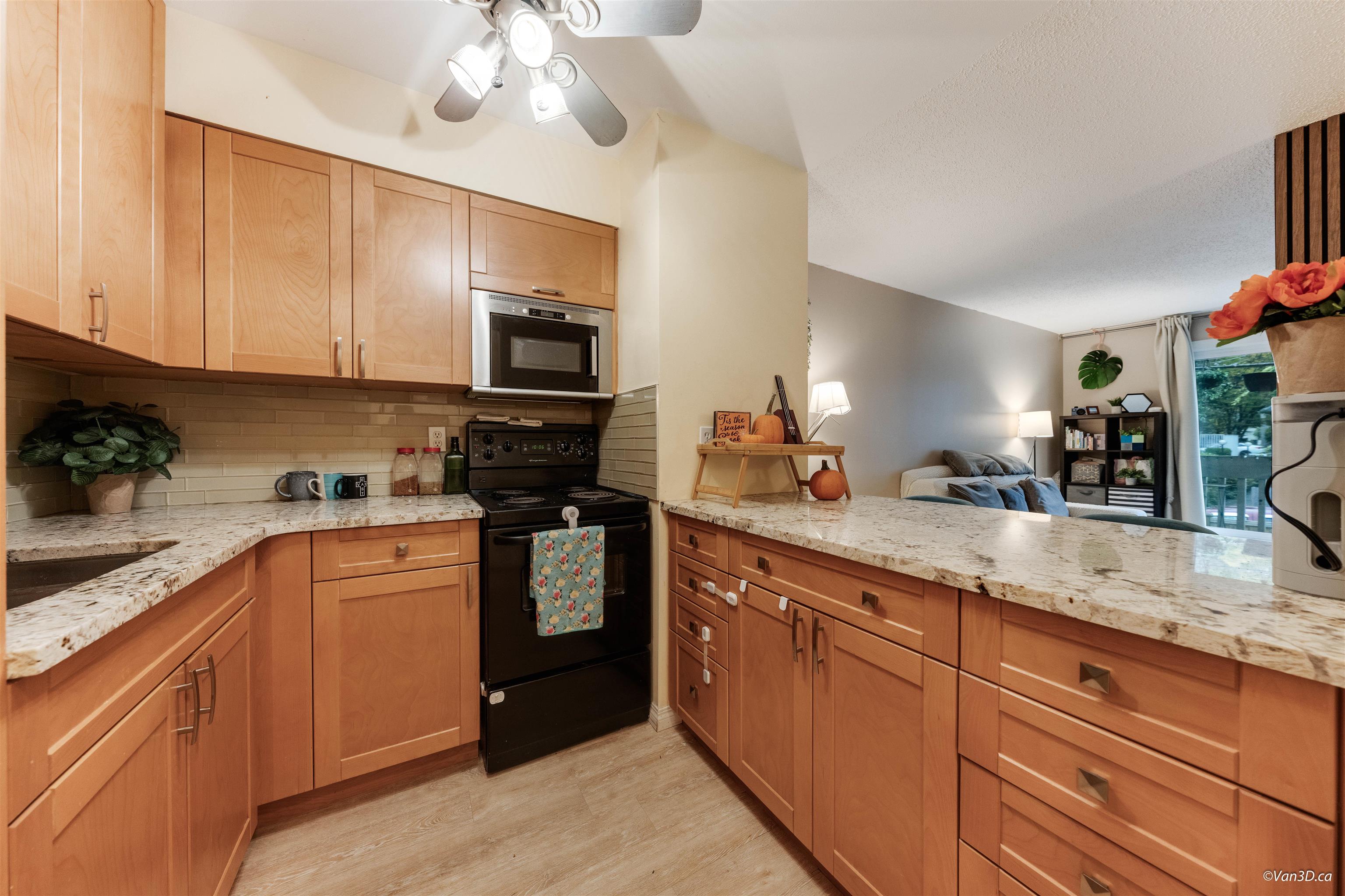 210 1545 E 2ND AVENUE, Vancouver Unit: 210