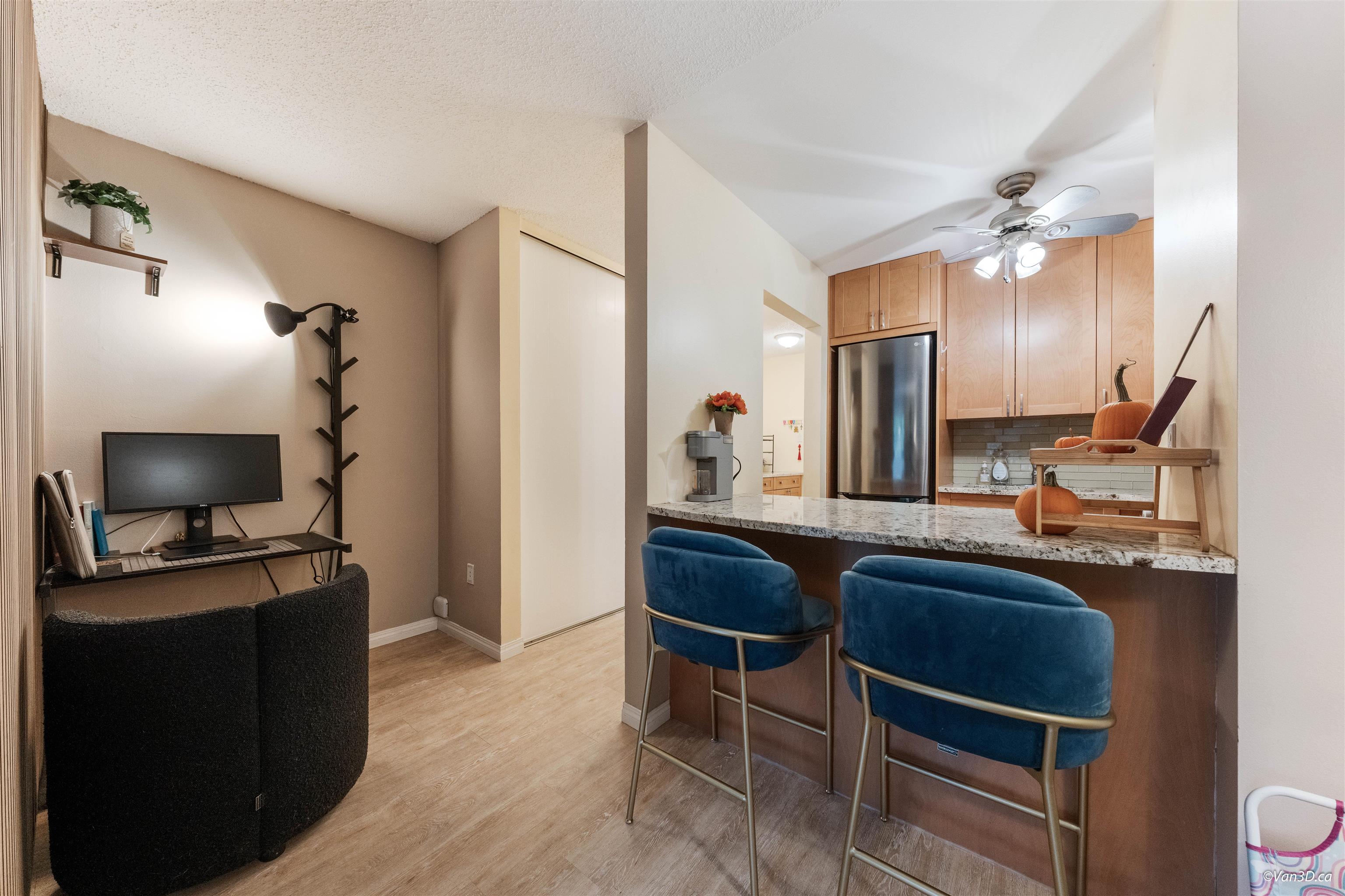 210 1545 E 2ND AVENUE, Vancouver Unit: 210