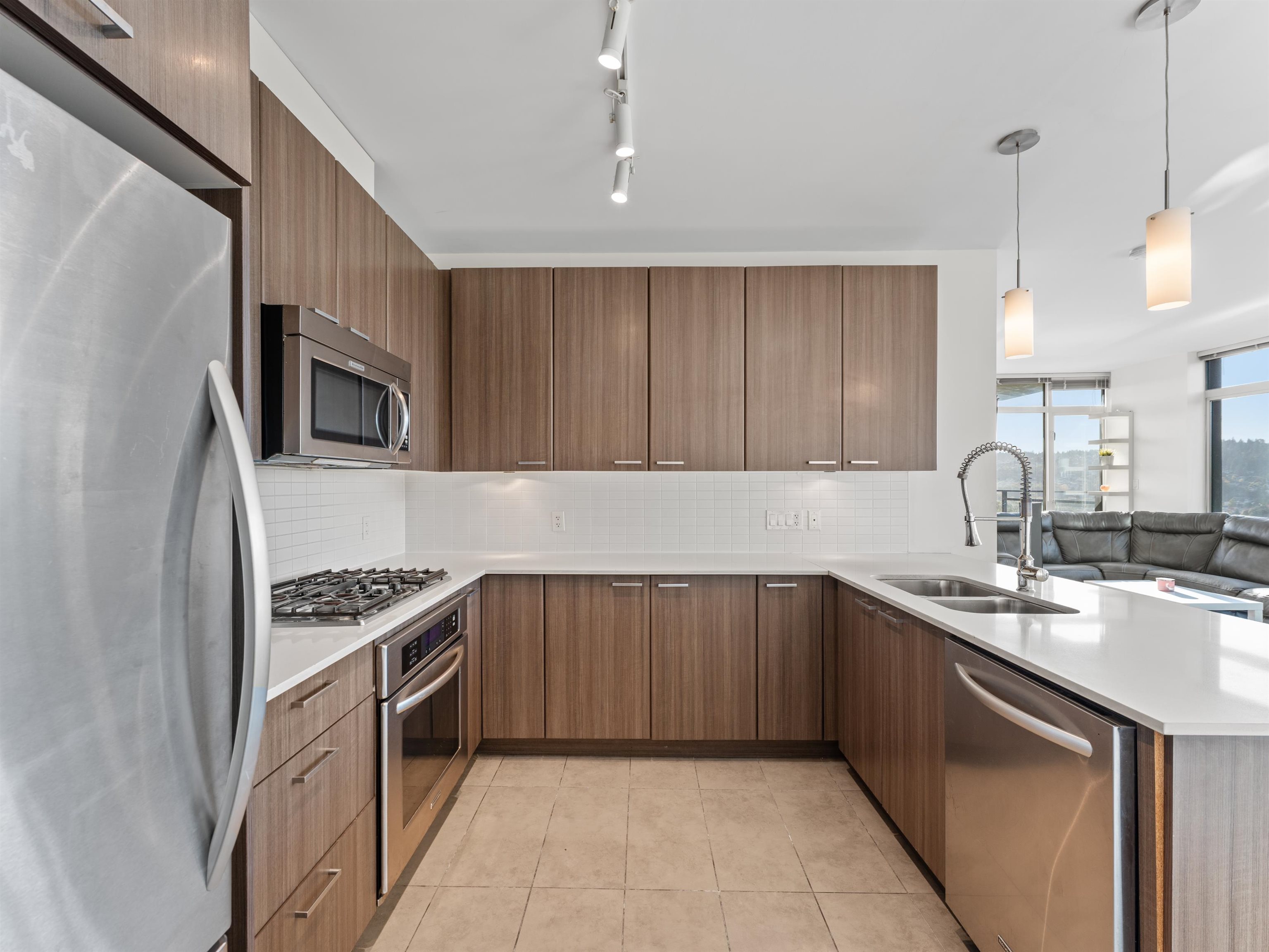 2302 2789 SHAUGHNESSY STREET, Port Coquitlam Unit: 2302