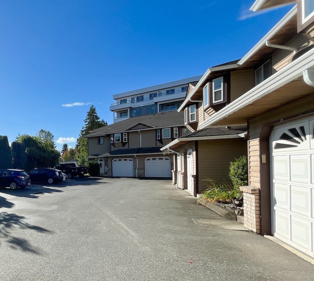 107 19352 FRASER HIGHWAY, Surrey Unit: 107