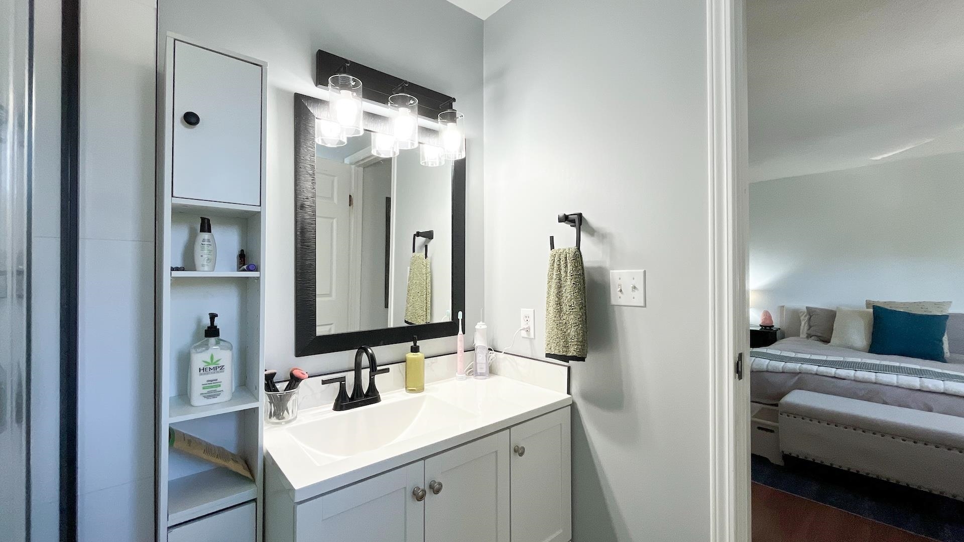 107 19352 FRASER HIGHWAY, Surrey Unit: 107