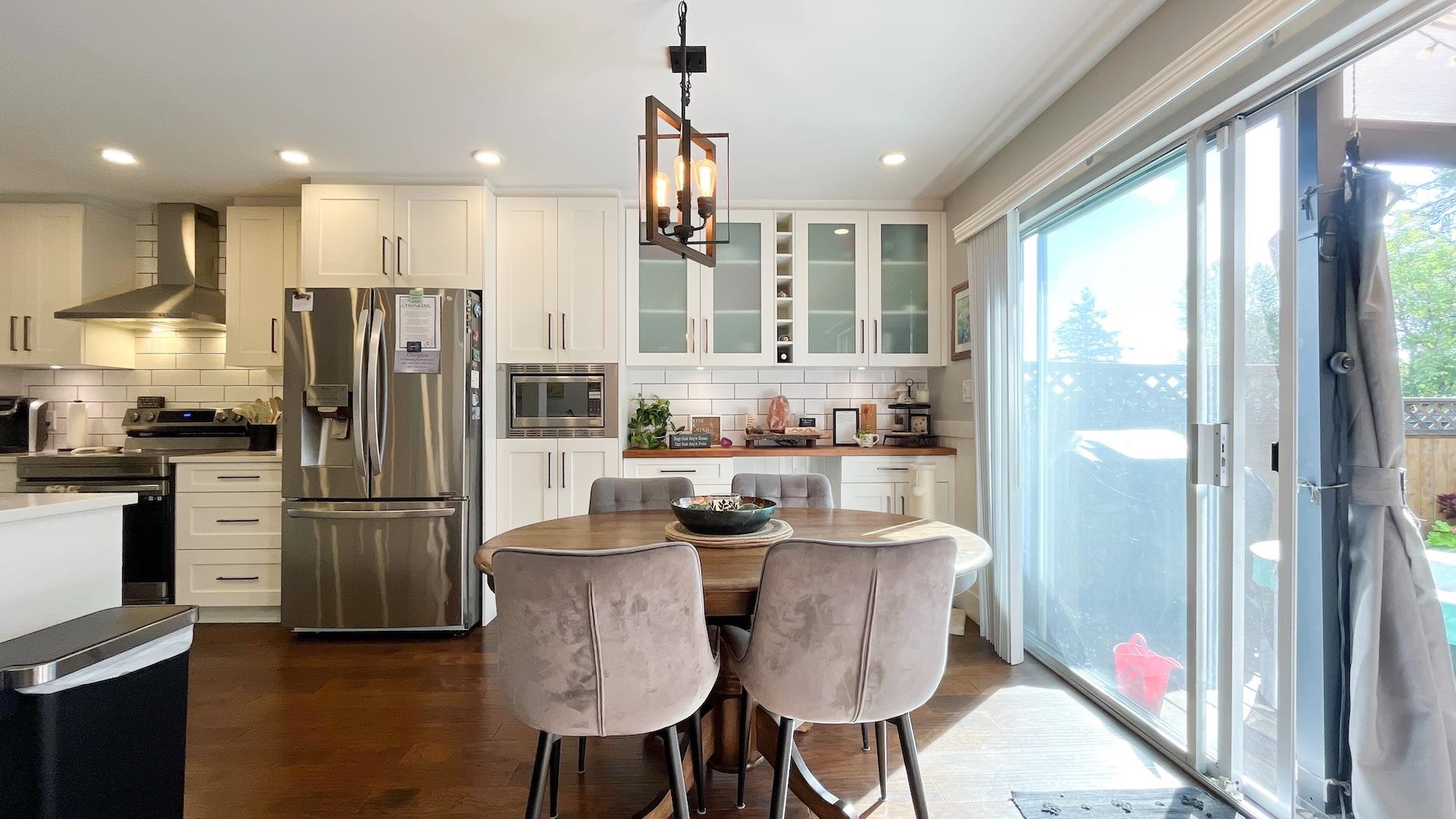 107 19352 FRASER HIGHWAY, Surrey Unit: 107