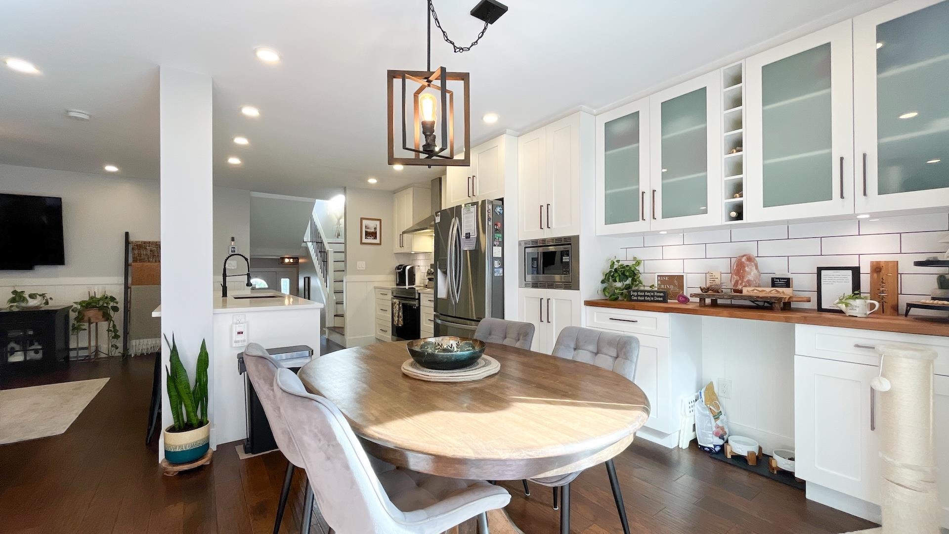 107 19352 FRASER HIGHWAY, Surrey Unit: 107