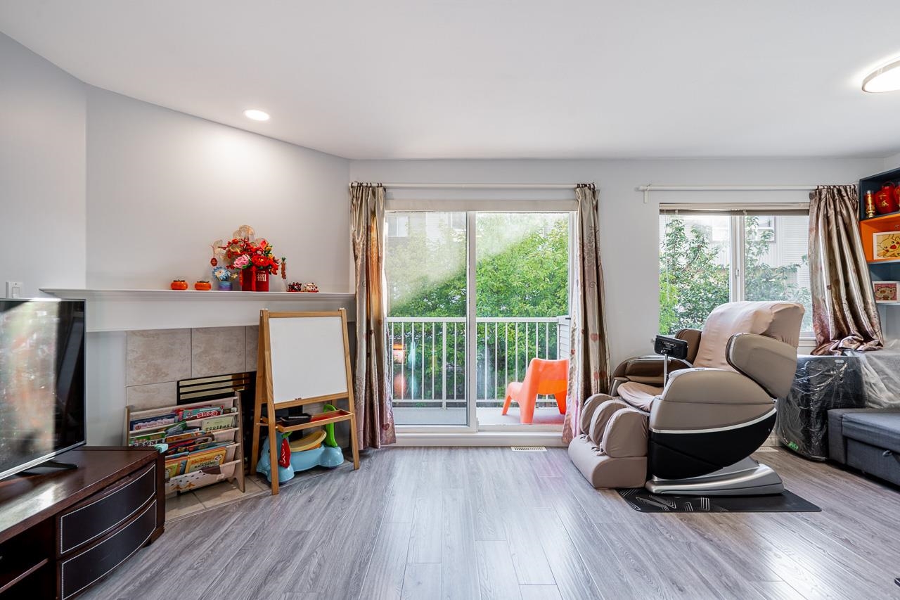 9 22728 NORTON COURT, Richmond Unit: 9