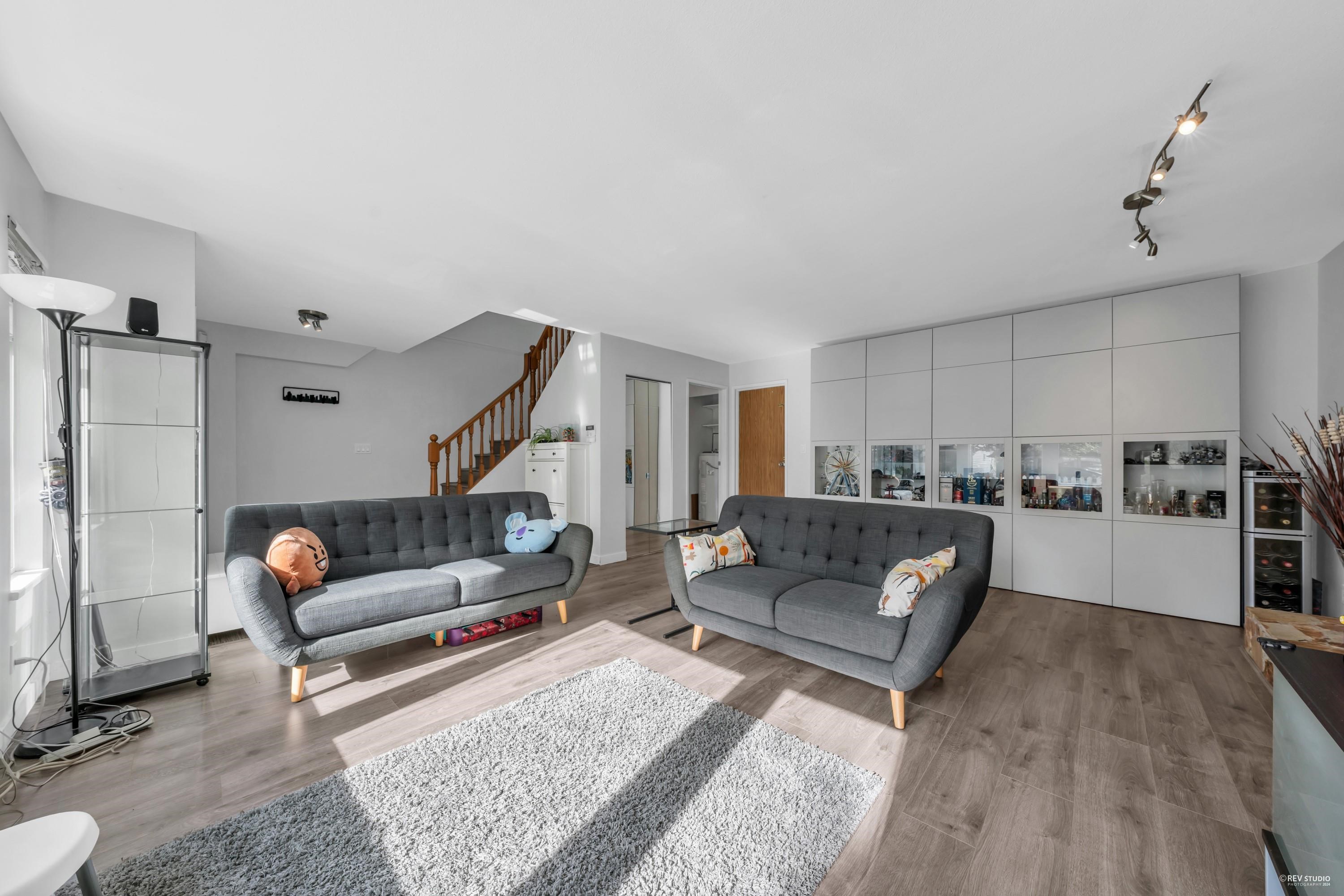 3529 NAPIER STREET, Vancouver