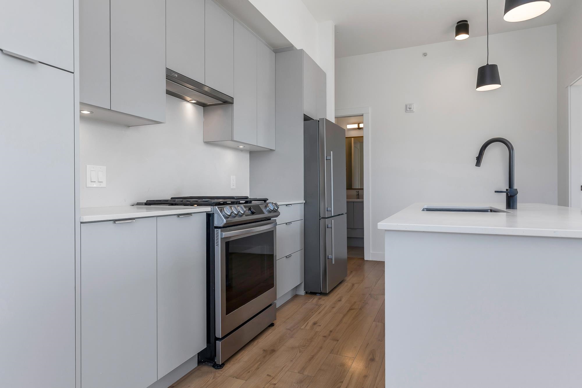 514 2493 MONTROSE AVENUE, Abbotsford Unit: 514