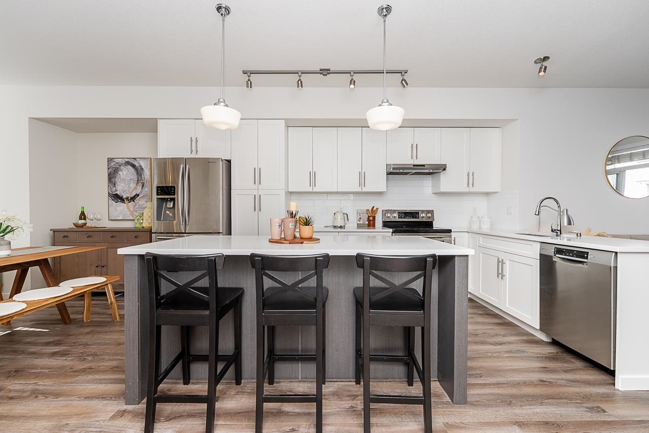 1 14905 60 AVENUE, Surrey Unit: 1