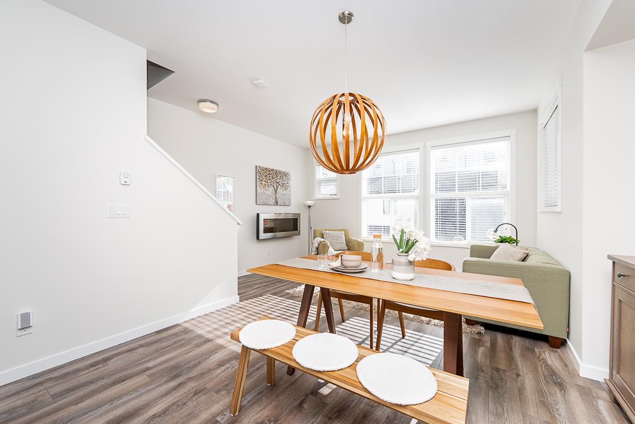 1 14905 60 AVENUE, Surrey Unit: 1