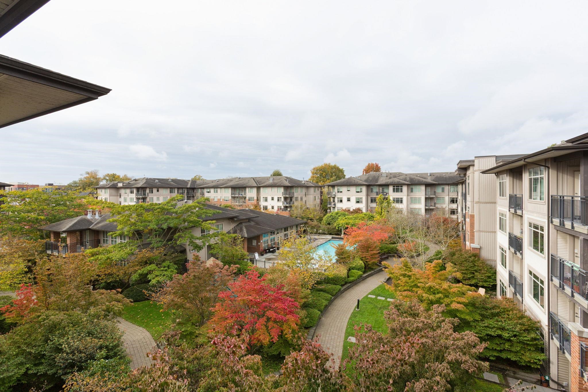 422 9288 ODLIN ROAD, Richmond Unit: 422