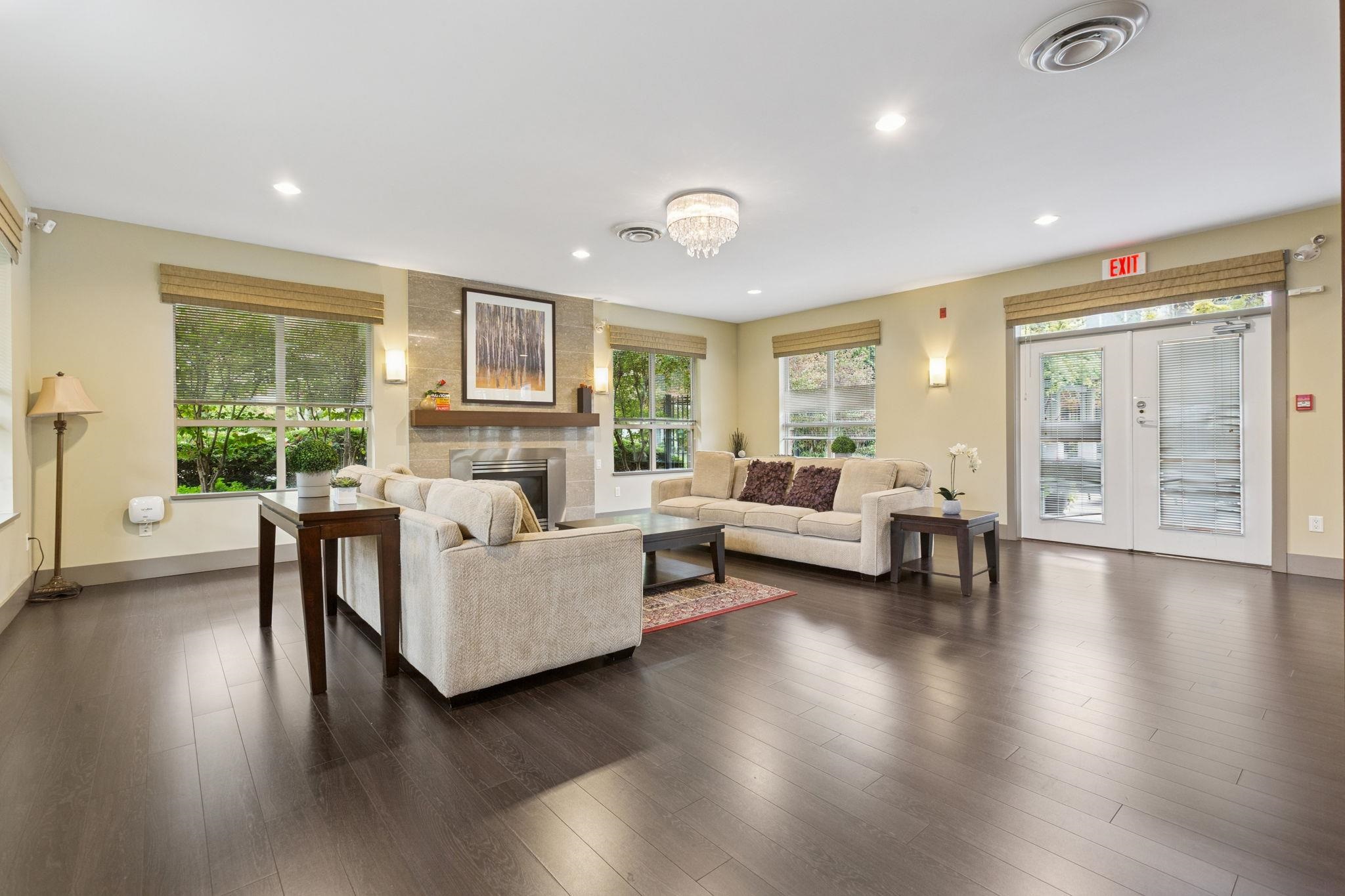 422 9288 ODLIN ROAD, Richmond Unit: 422