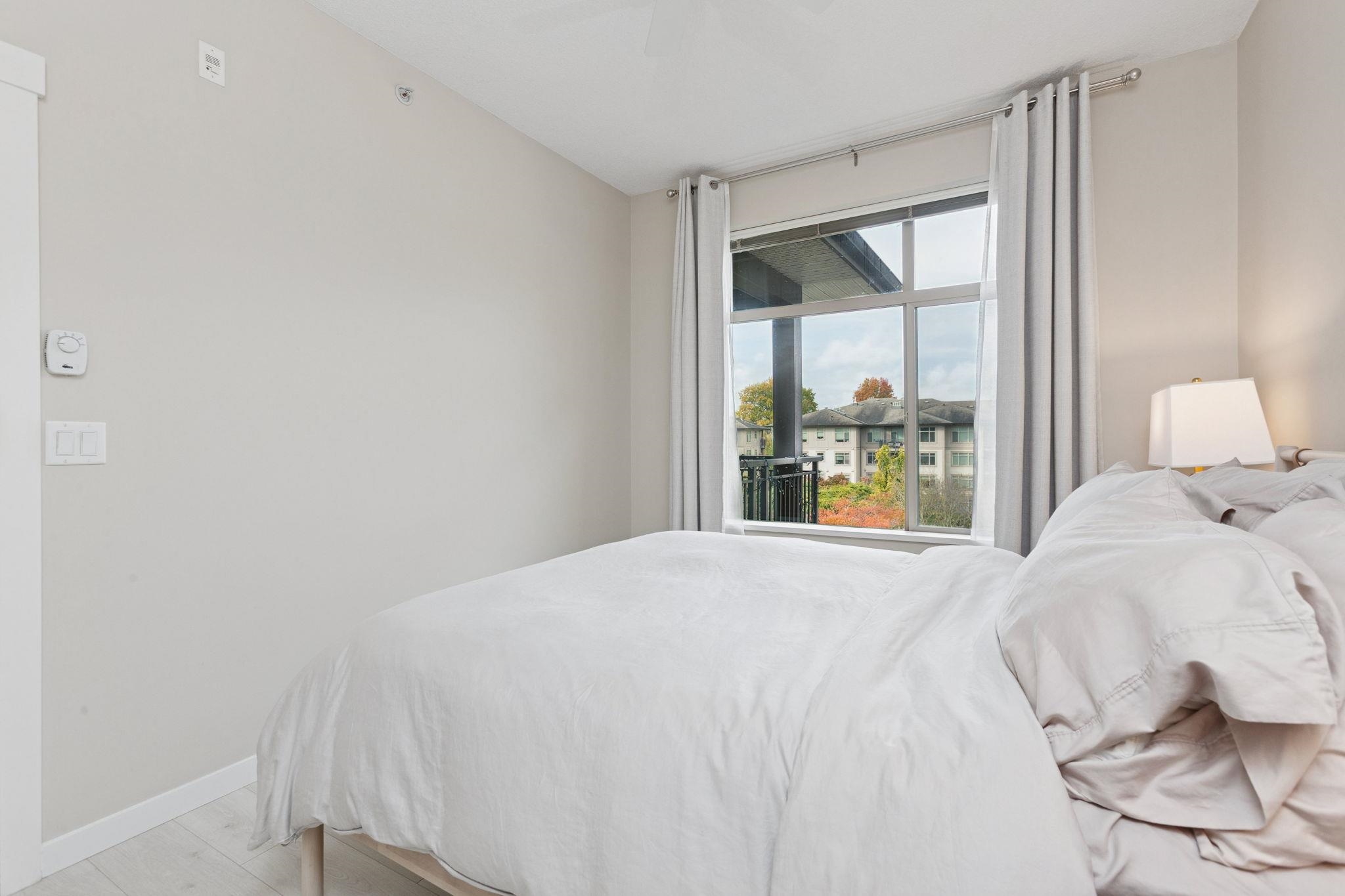 422 9288 ODLIN ROAD, Richmond Unit: 422