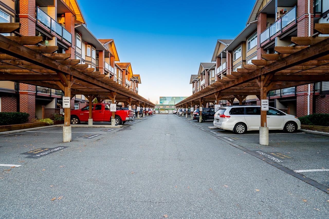 215 5650 201A STREET, Langley Unit: 215