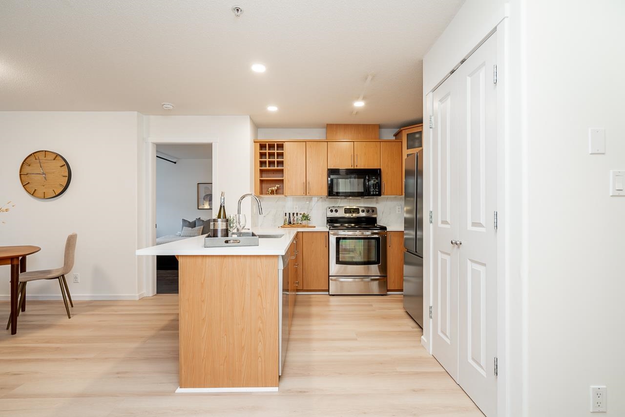103 3142 ST JOHNS STREET, Port Moody Unit: 103