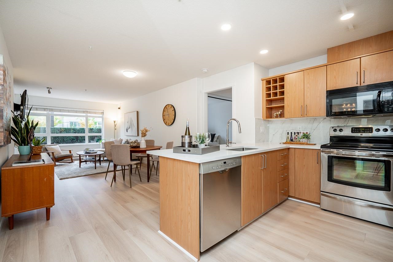 103 3142 ST JOHNS STREET, Port Moody Unit: 103