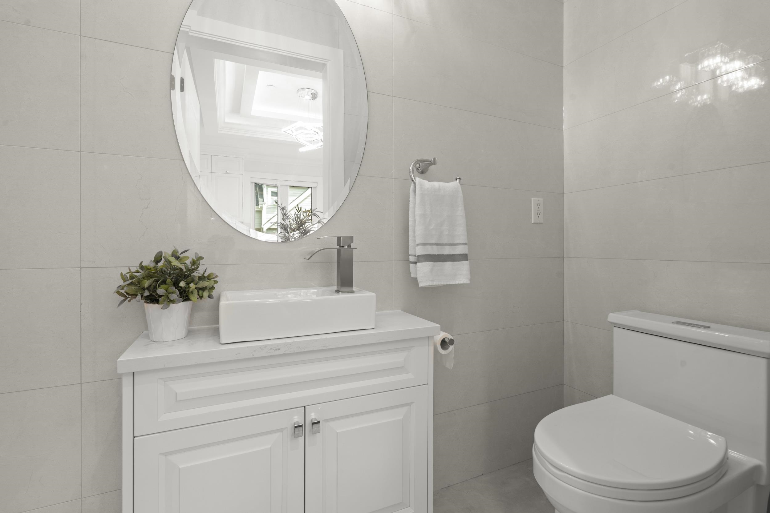 2377 W 7TH AVENUE, Vancouver