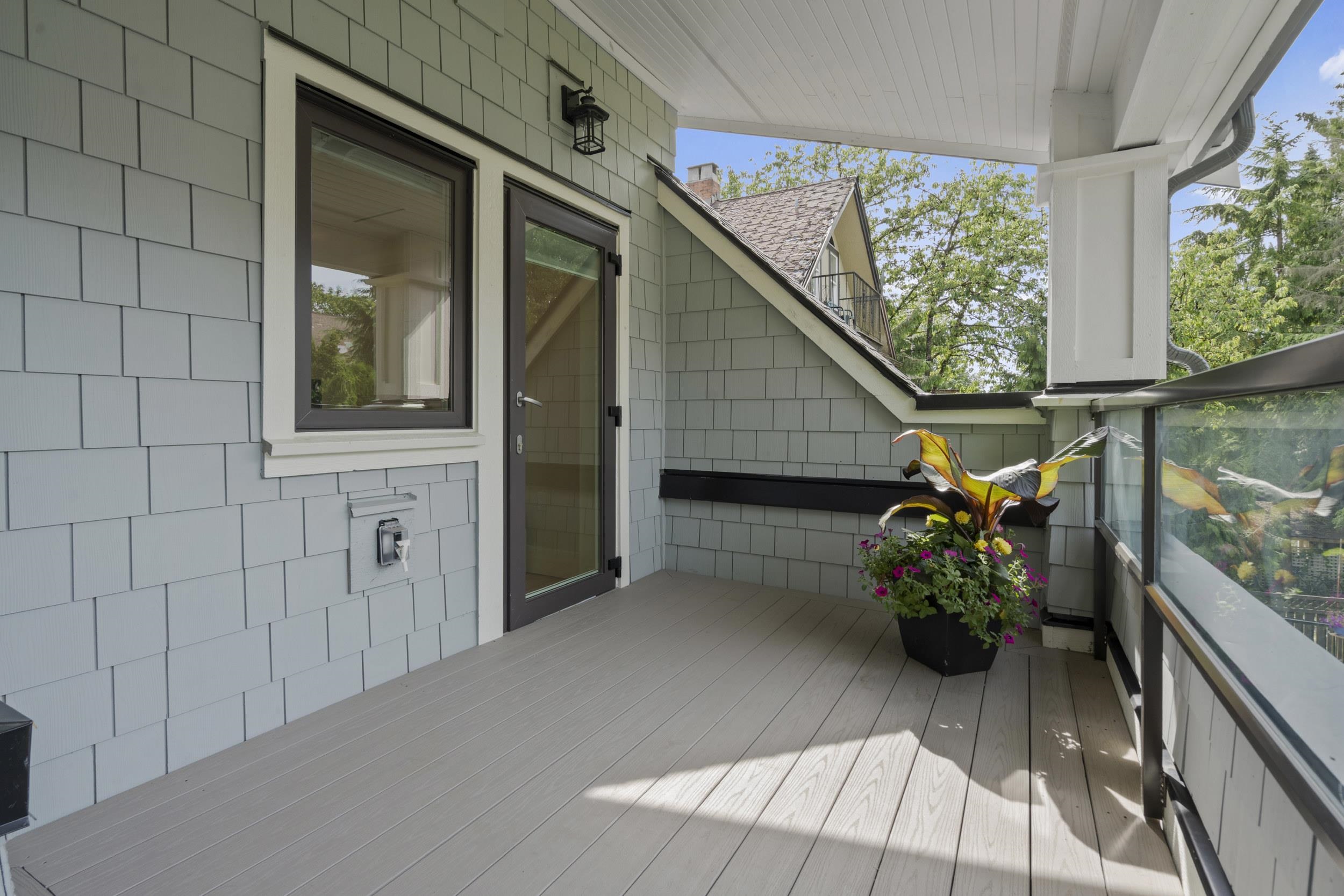 2377 W 7TH AVENUE, Vancouver