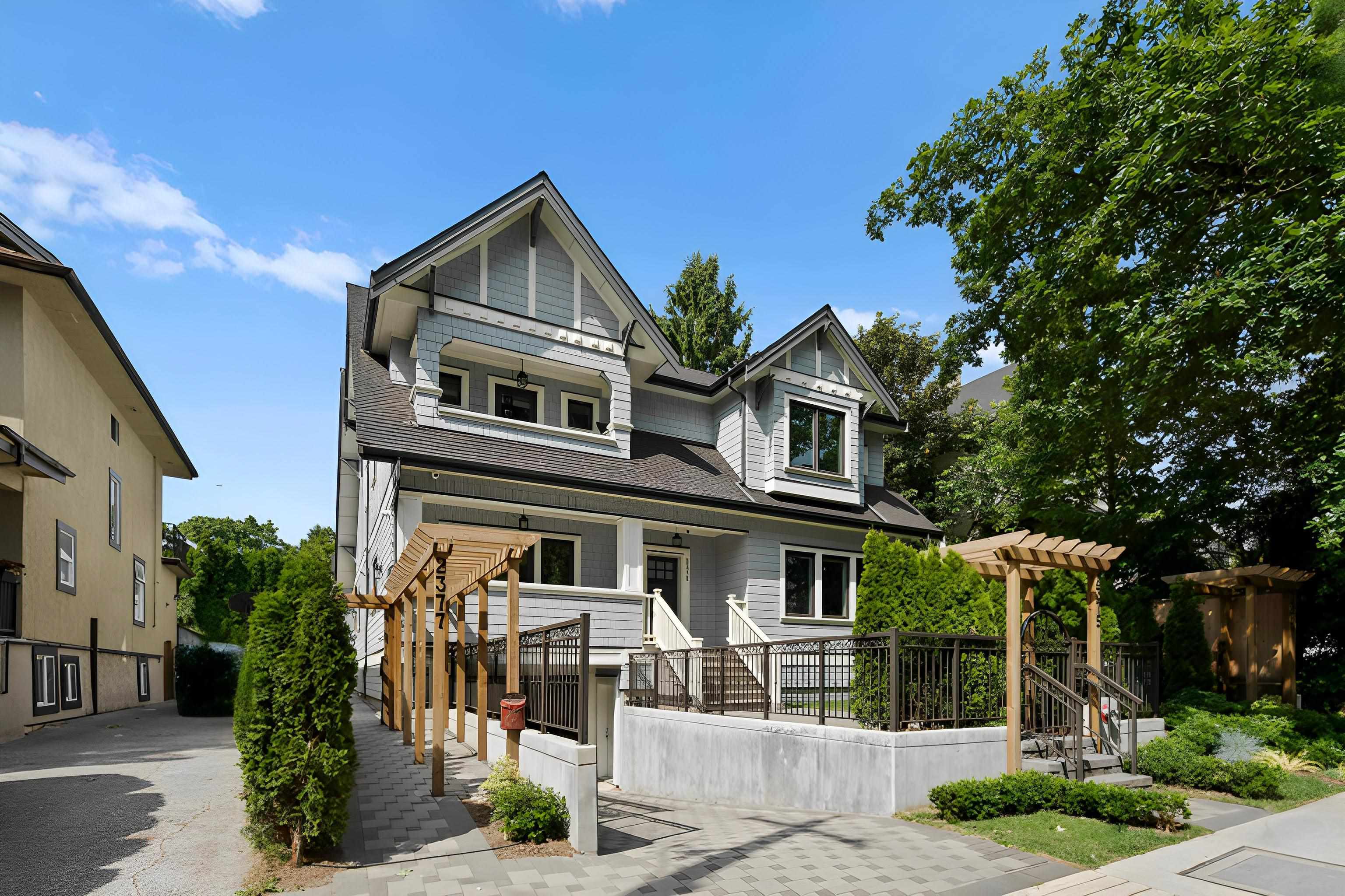 2377 W 7TH AVENUE, Vancouver