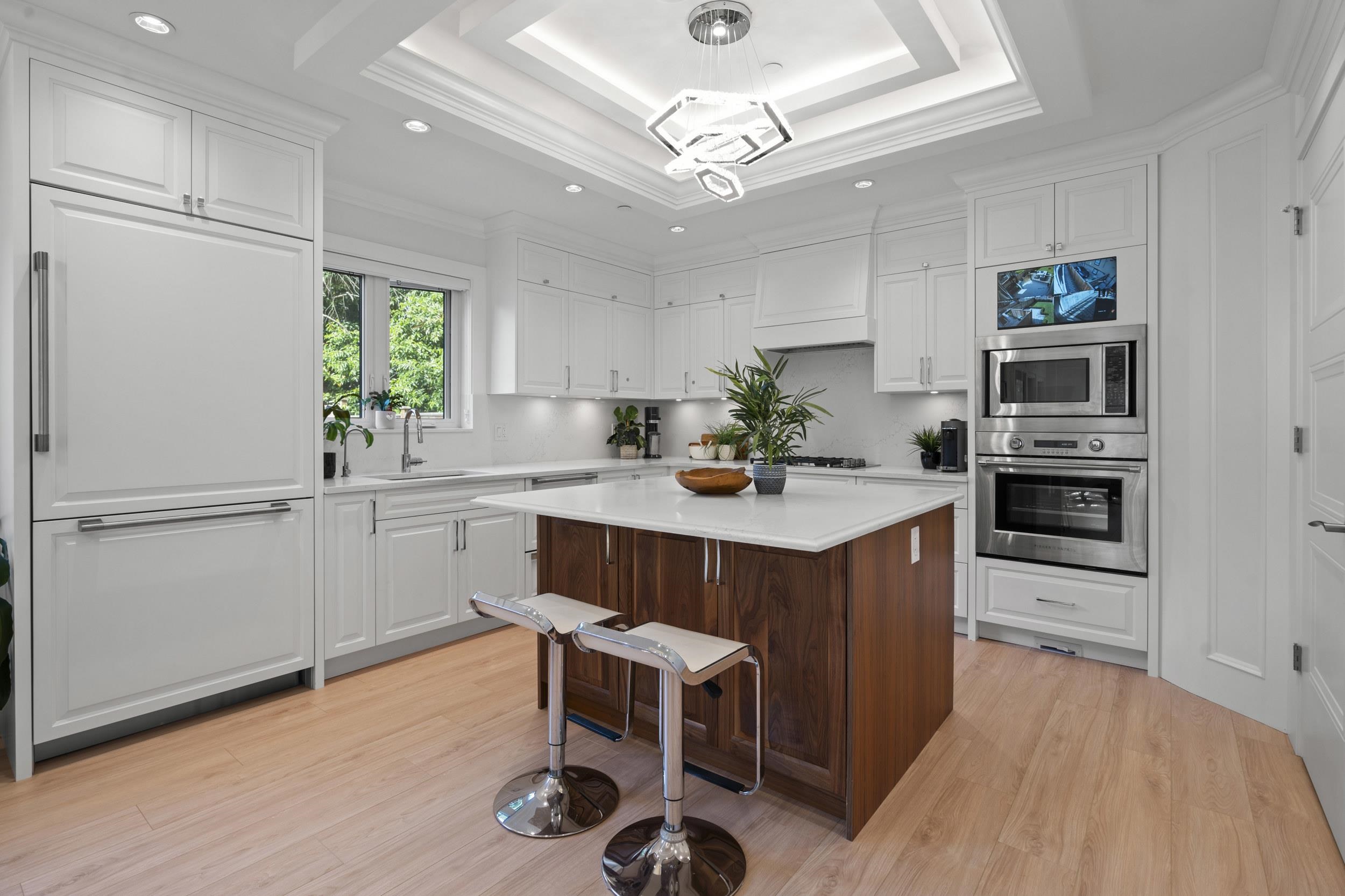 2377 W 7TH AVENUE, Vancouver