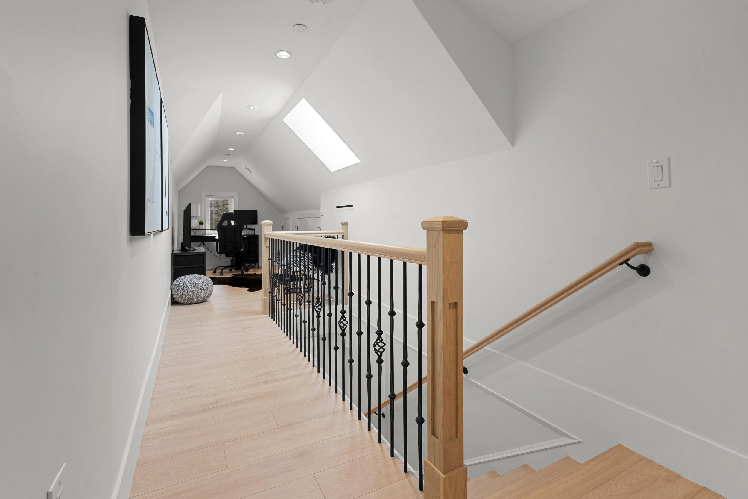 2377 W 7TH AVENUE, Vancouver