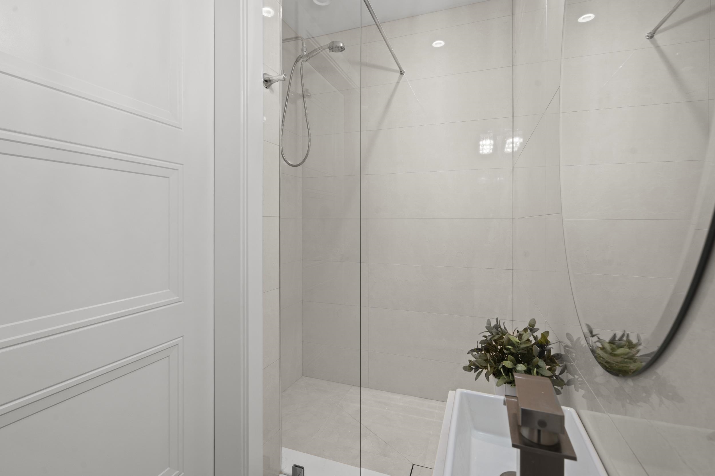 2377 W 7TH AVENUE, Vancouver