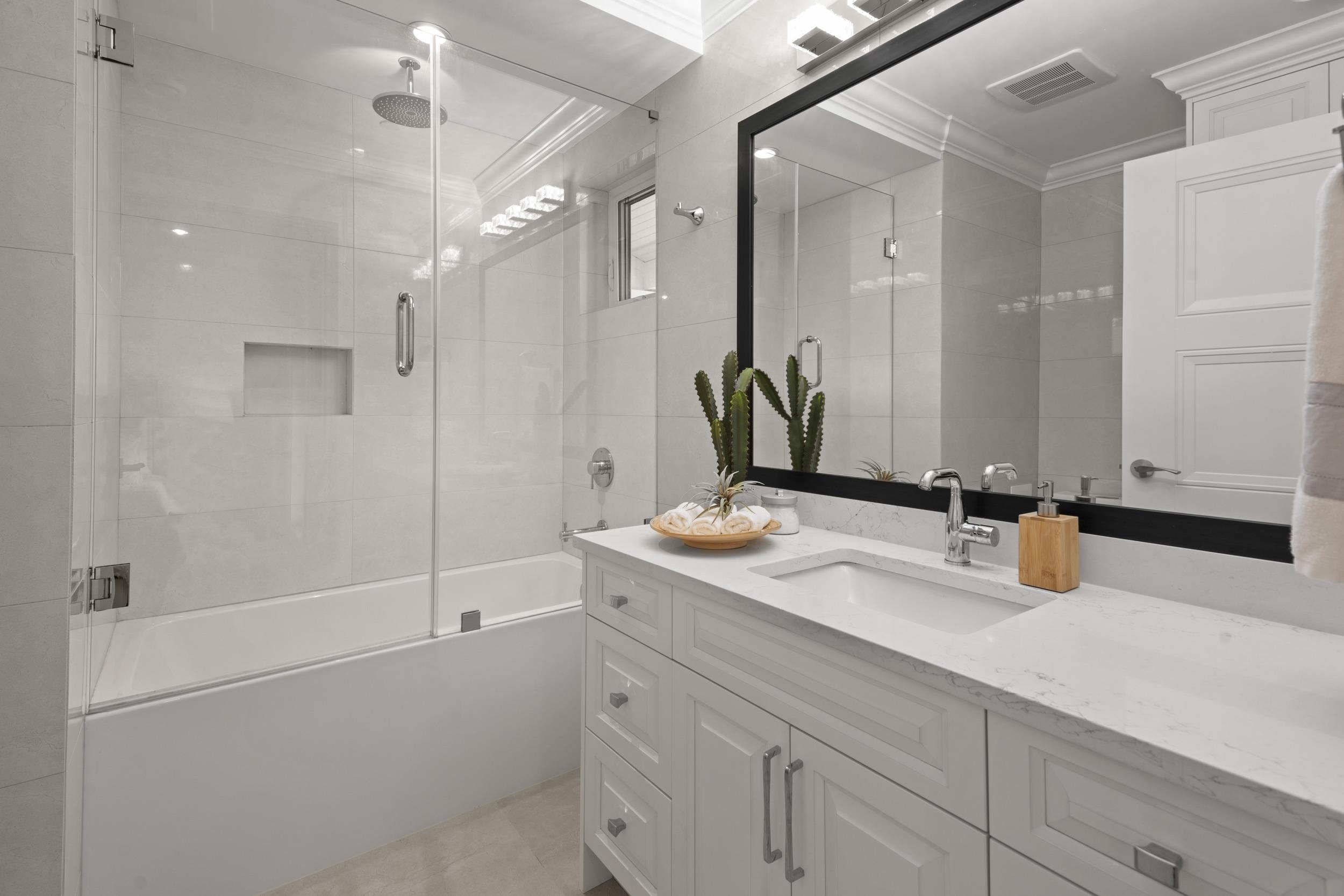 2377 W 7TH AVENUE, Vancouver