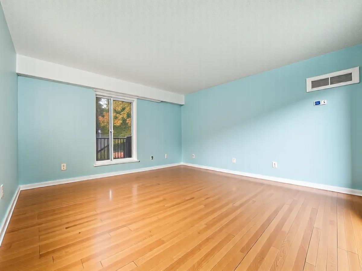 1609 BEWICKE AVENUE, North Vancouver