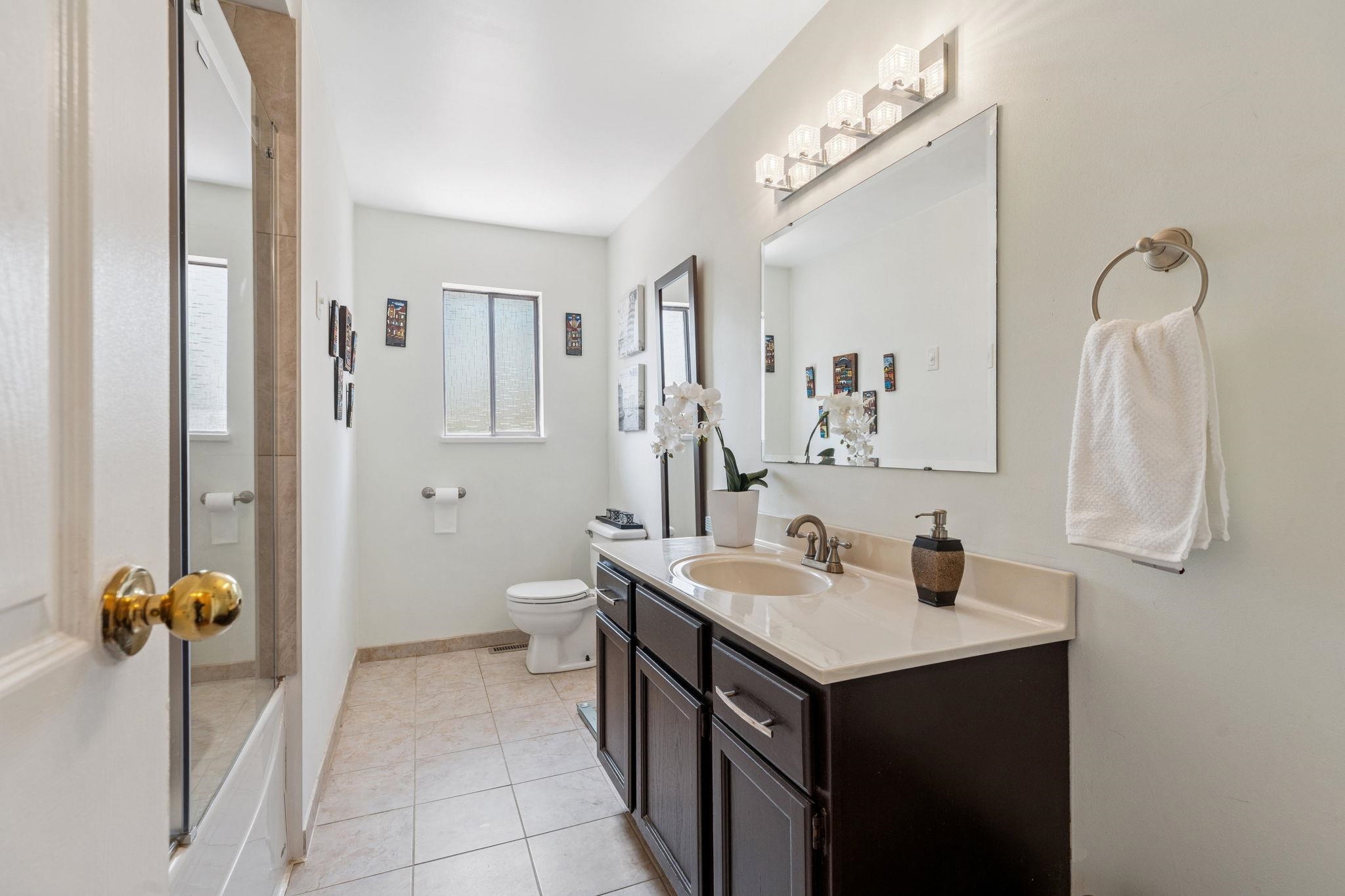 1068 SPRUCE STREET, Port Coquitlam